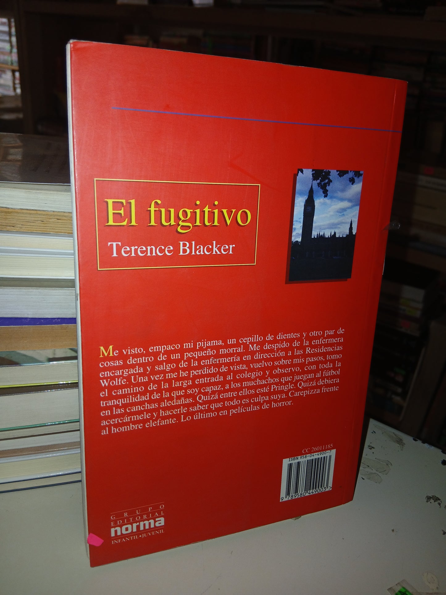 EL FUGITIVO POR TERENCE BLACKER USADO NOVELA LITERARIO 207