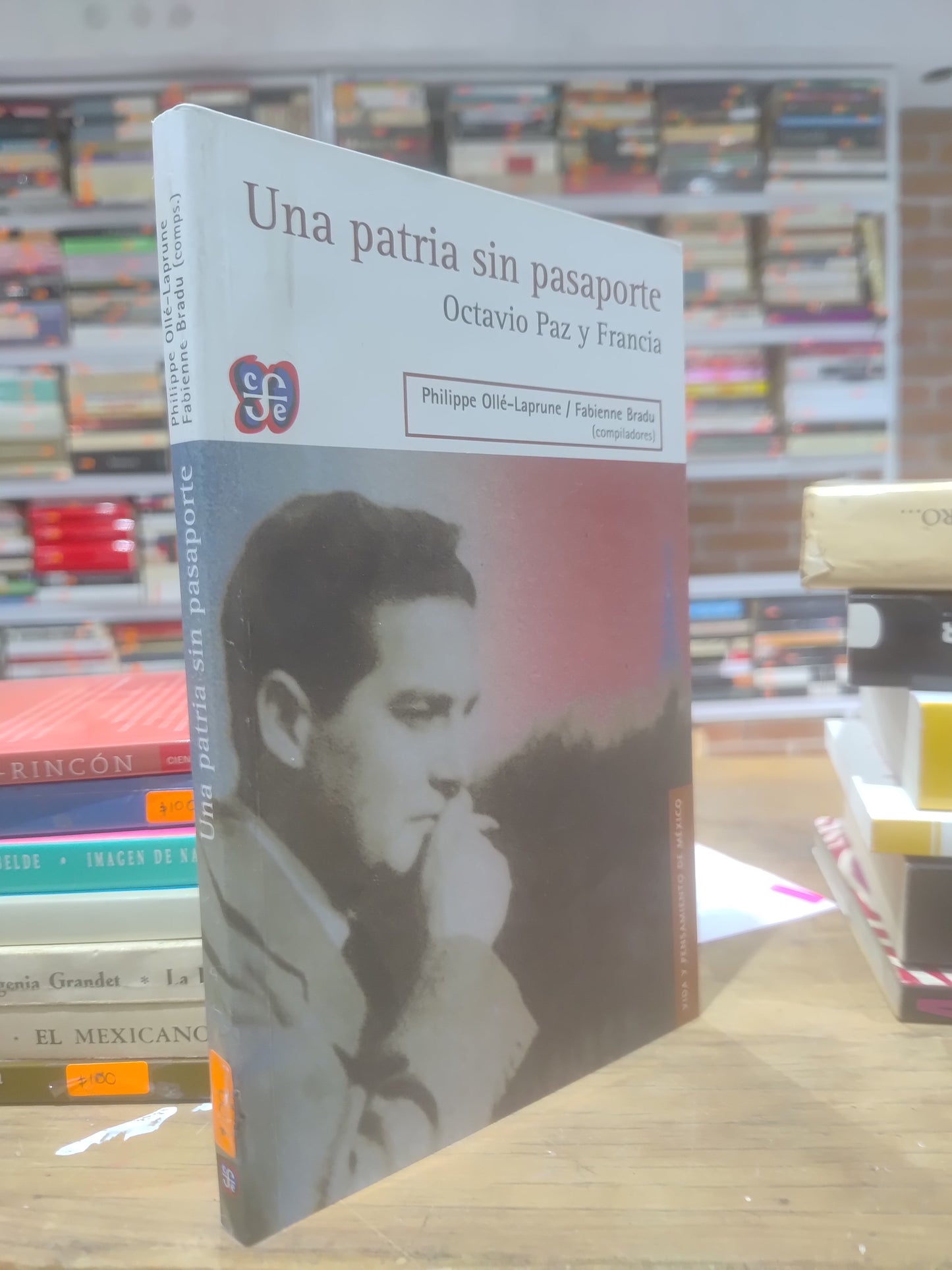 UNA PATRIA SIN PASAPORTE POR OCTAVIO PAZ Y FRANCIA USADO NOVELAS JUAREZ 515