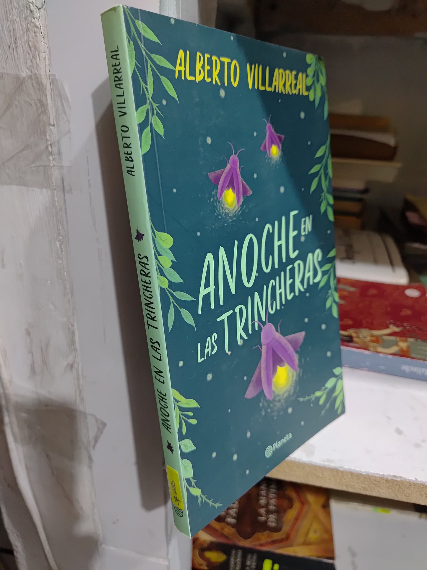 ANOCHE EN LAS TRINCHERAS POR ALBERTO VILLAREAL USADO NOVELAS JUAREZ