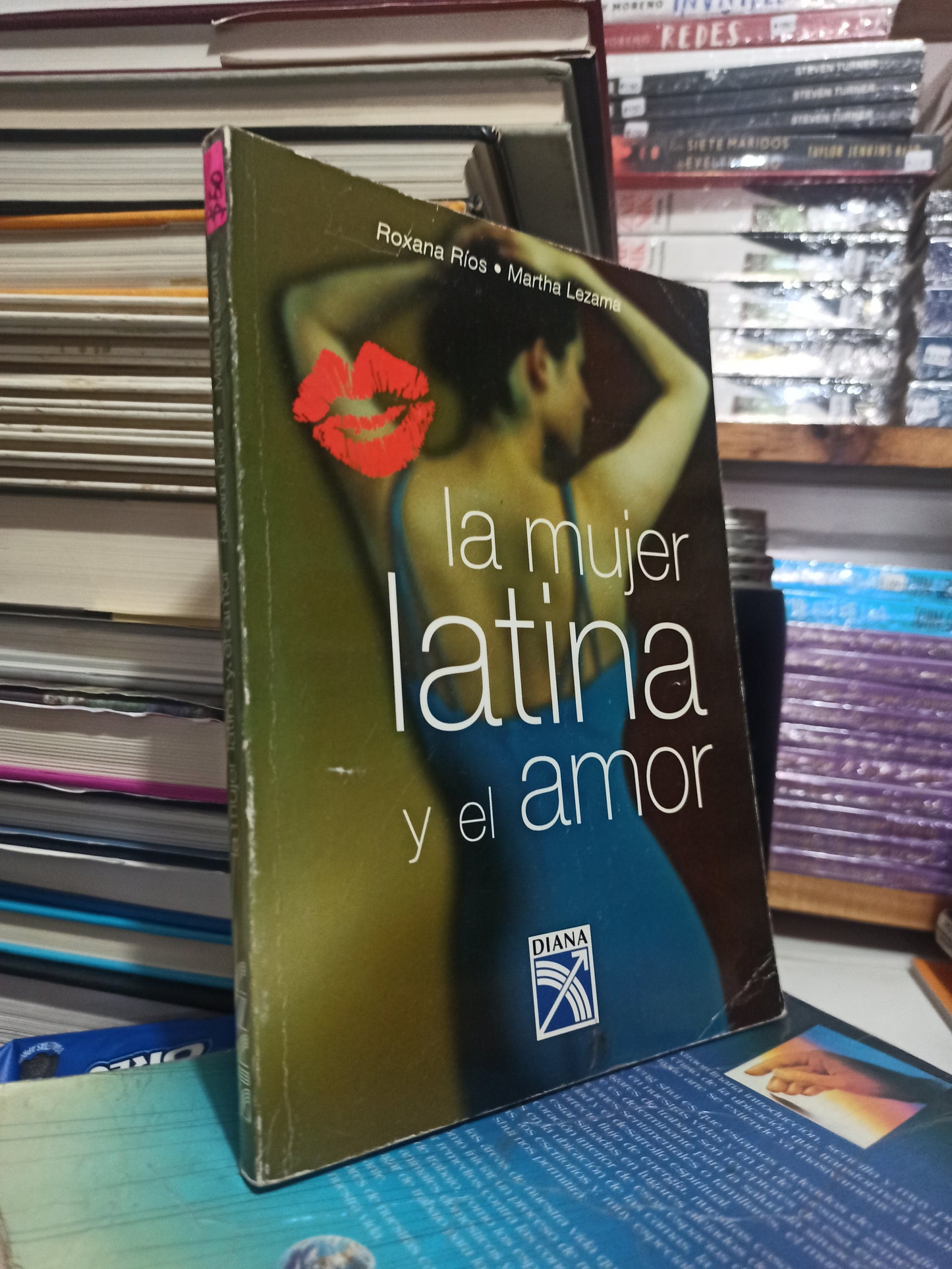 LA MUJER LATINA Y EL AMOR POR ROXANA RIOS USADO SUPERACIÓN PERSONAL JUÁREZ