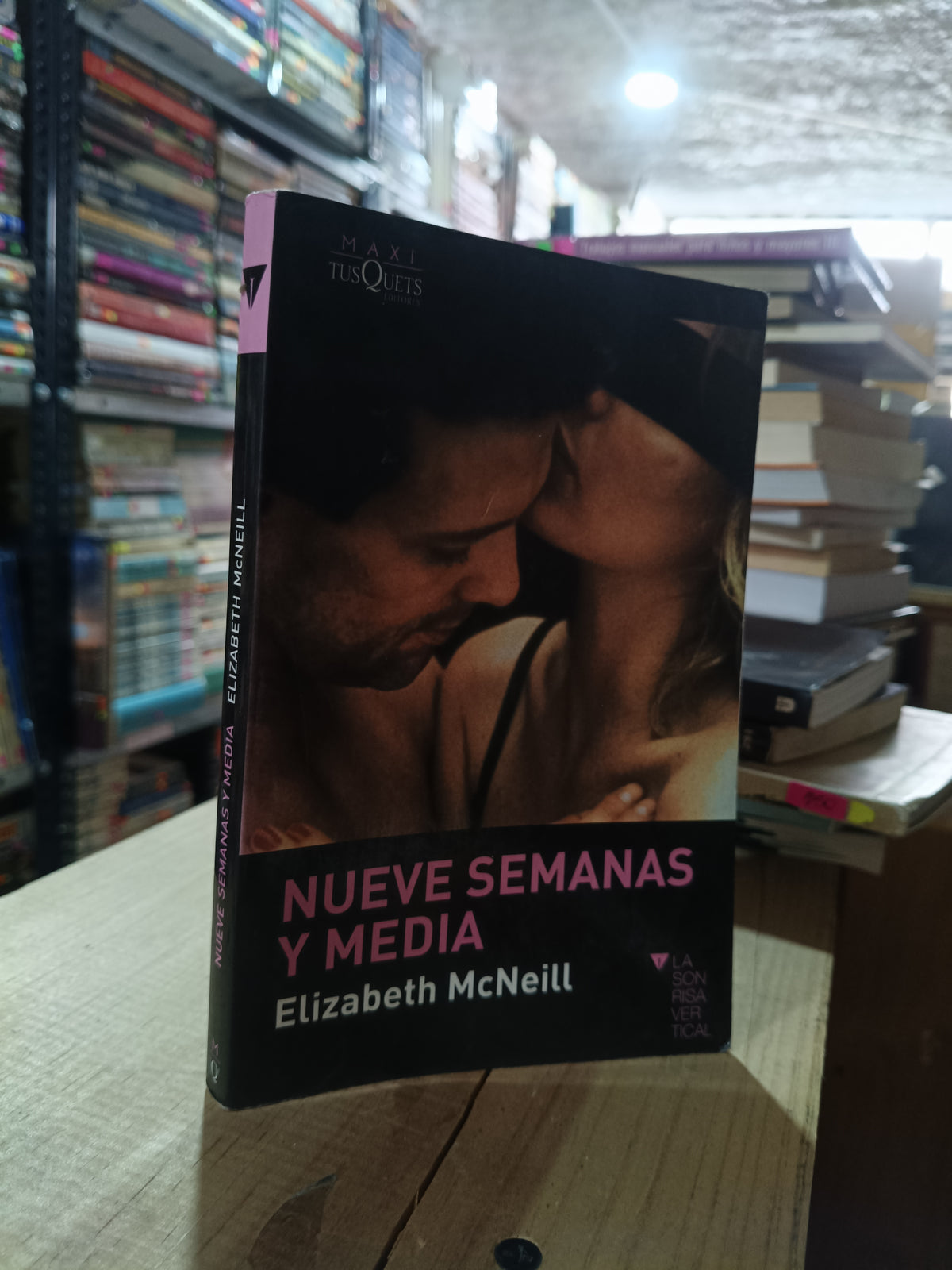 NUEVE SEMANAS Y MEDIA POR ELIZABETH MCNEILL USADO NOVELA ALDAMA