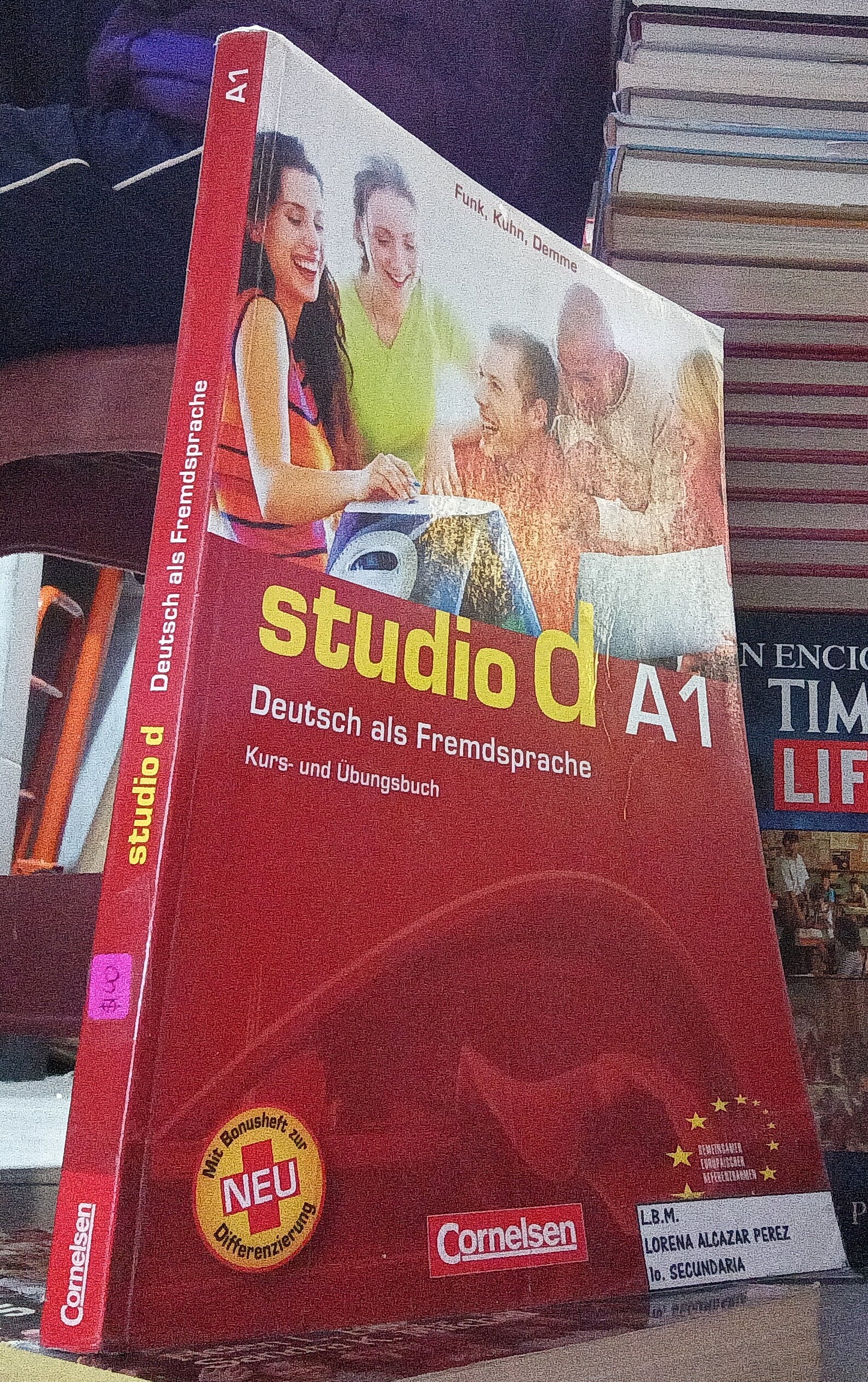STUDIO D A1 POR FUNK KUHN Y DEMME USADO IDIOMAS JUAREZ