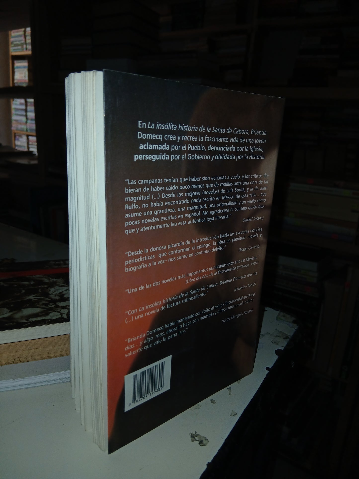 LA INSÓLITA HISTORIA DE LA SANTA DE CABORA USADO NOVELA LITERARIO 207