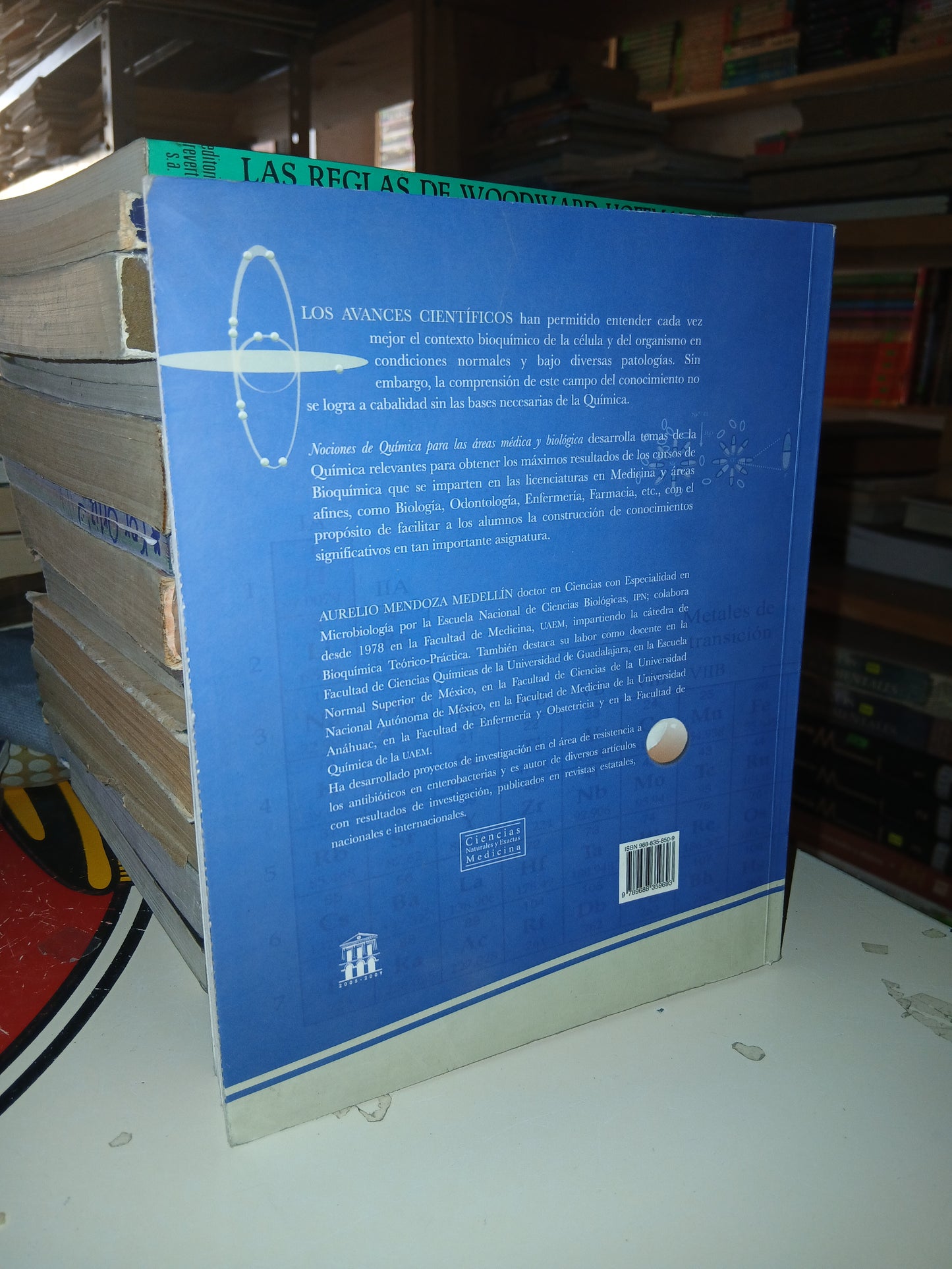 NOCIONES DE QUÍMICA PARA LAS ÁREAS MÉDICA Y BIOLÓGICA POR AURELIO MENDOZA MEDELLÍN USADO QUÍMICA LITERARIO 207