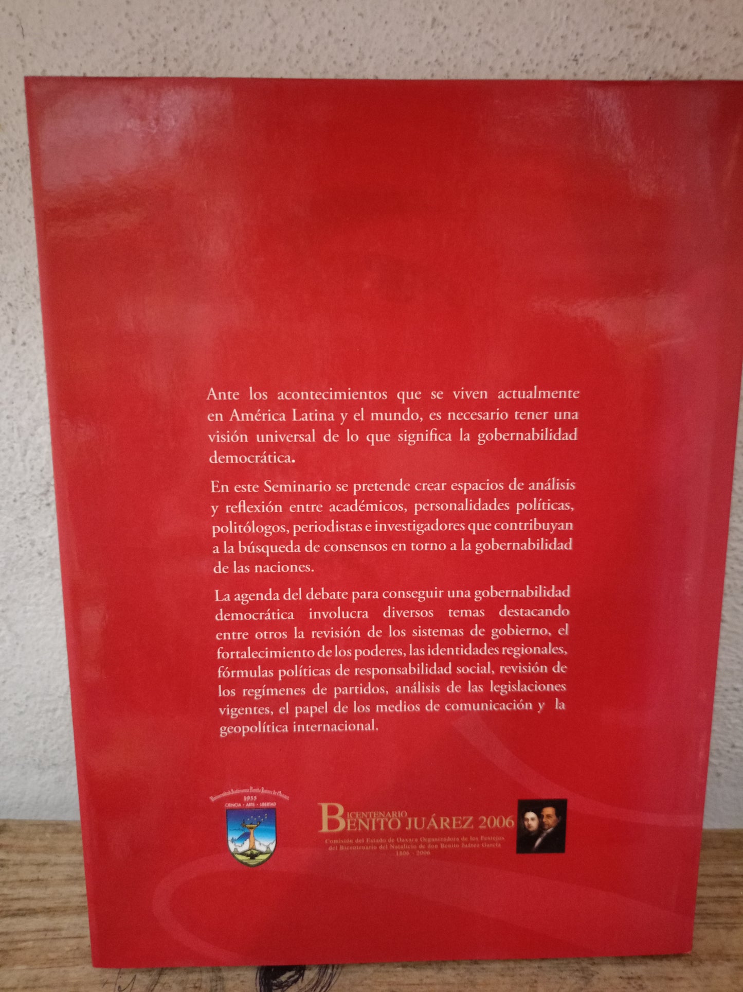 SEMINARIO INTERNACIONAL GOBERNABILIDAD DEMOCRÁTICA USADO DERECHO LITERARIO 305