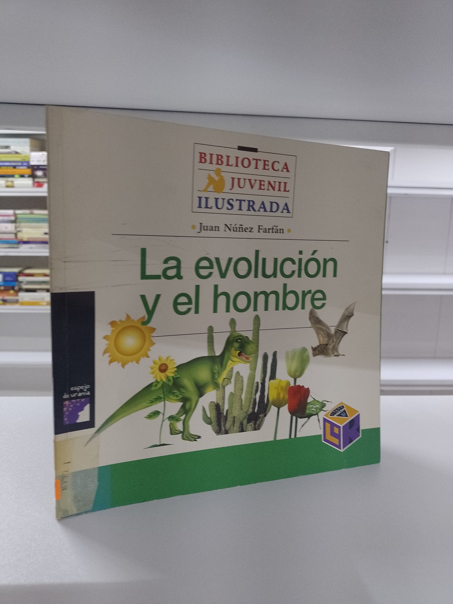 LA EVOLUCION Y EL HOMBRE POR JUAN NUÑEZ FARFAN USADO CIENCIA JUAREZ 515