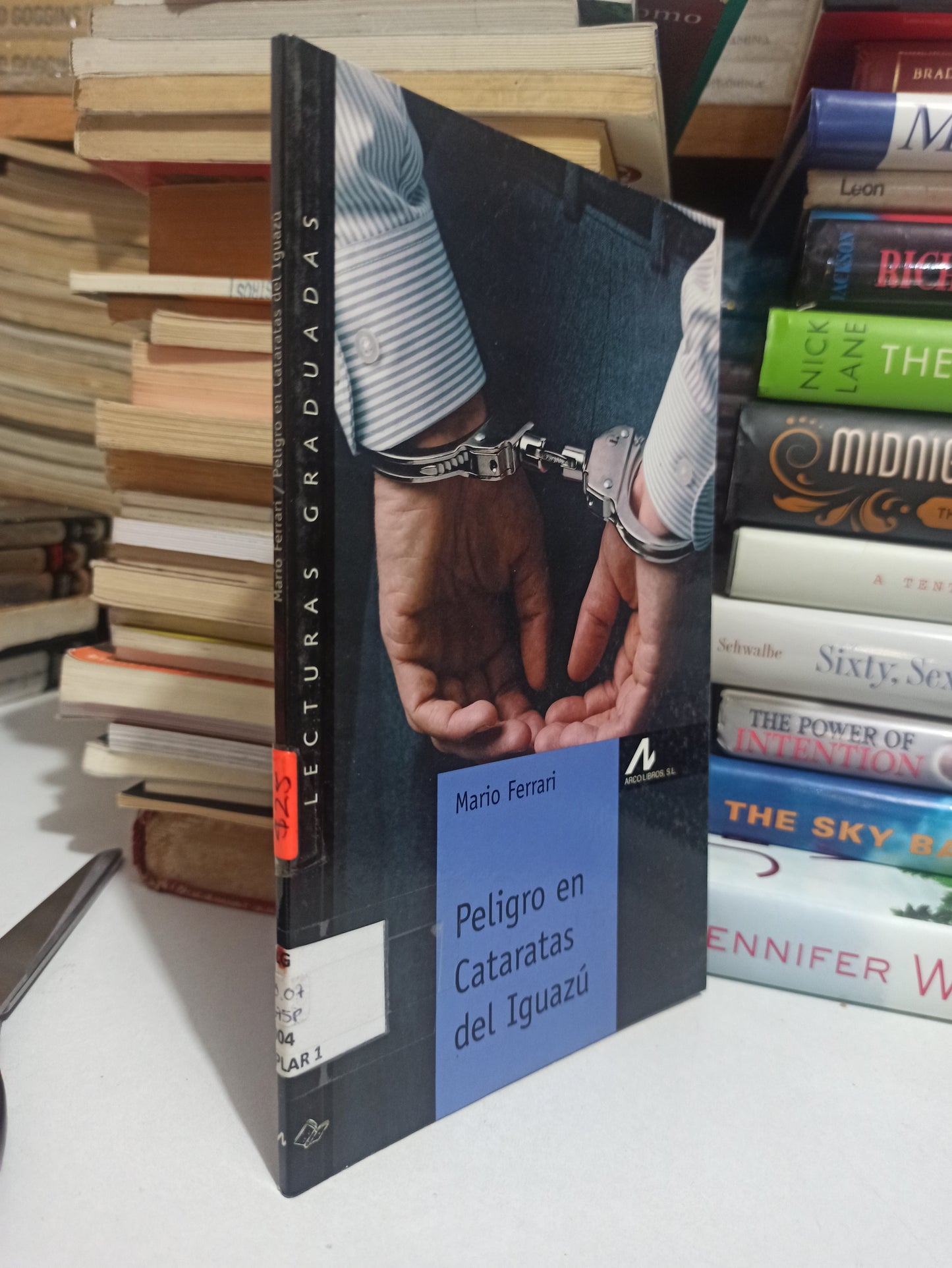 PELIGRO EN CATARATAS DEL IGUAZÚ USADO NOVELAS JUÁREZ