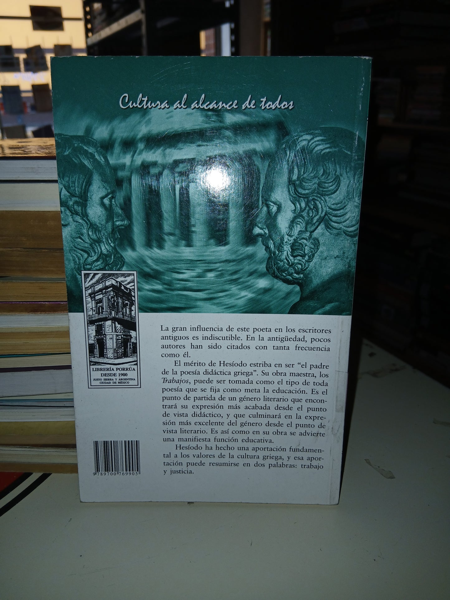 TEOGONÍA POR HESÍODO USADO NOVELA LITERARIO 207