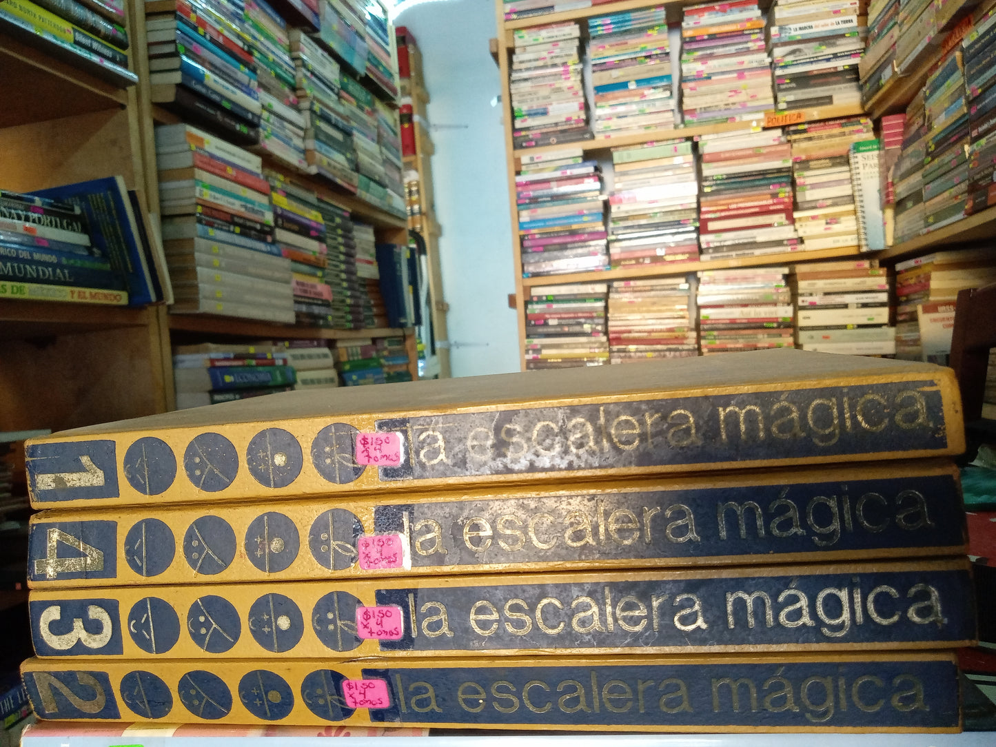 LA ESCALERA MAGICA ENCICLOPEDIA DE LAS ACTIVIDADES MANUALES Y ARTISTICAS 4 TOMOS USADO OFICIOS LITERARIO 207