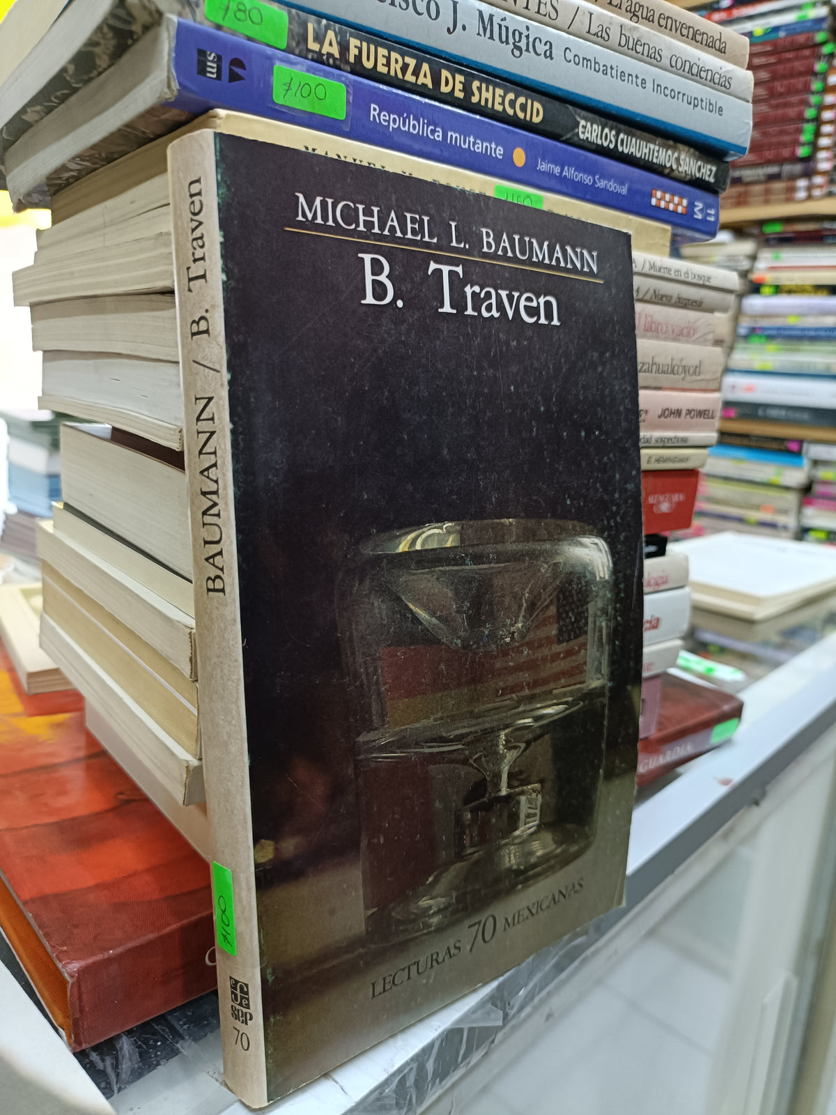 B TRAVEN POR MICHAEL L BAUMANN USADO NOVELA JUAREZ 515