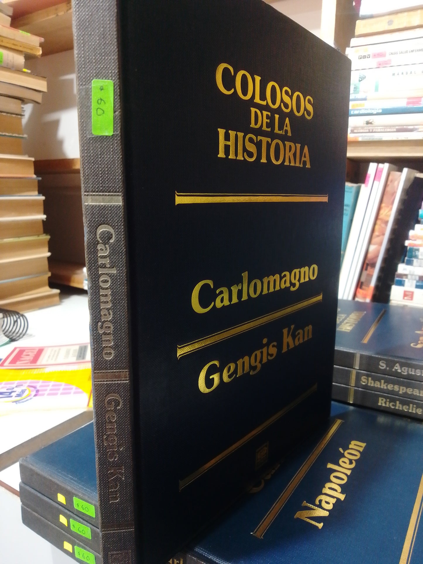 COLOSOS DE LA HISTORIA CARLOMAGNO GENGIS KAN USADO HISTORIA JUAREZ