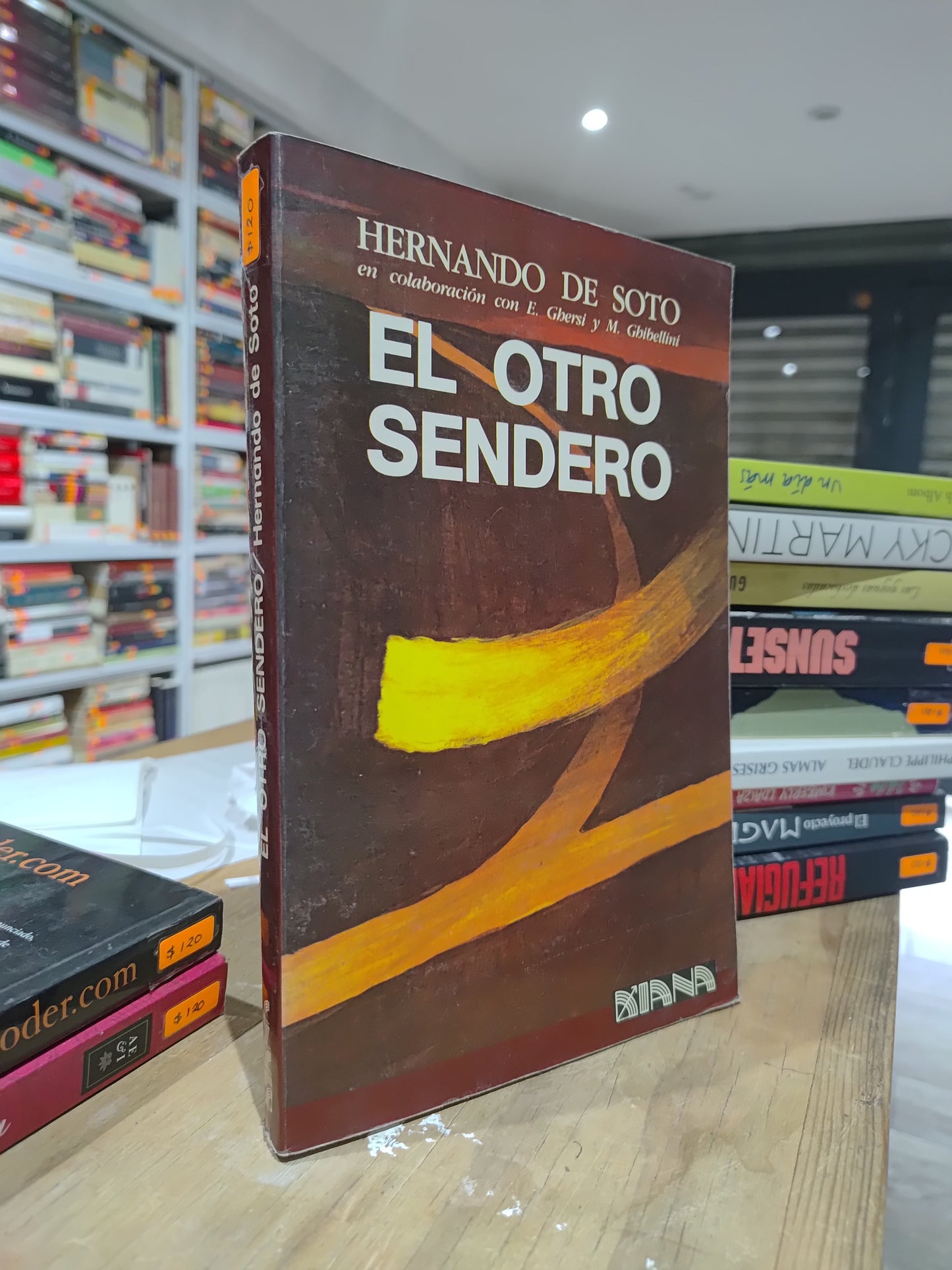 EL OTRO SENDERO POR FERNANDO DE SOTO USADO NOVELAS JUAREZ 515
