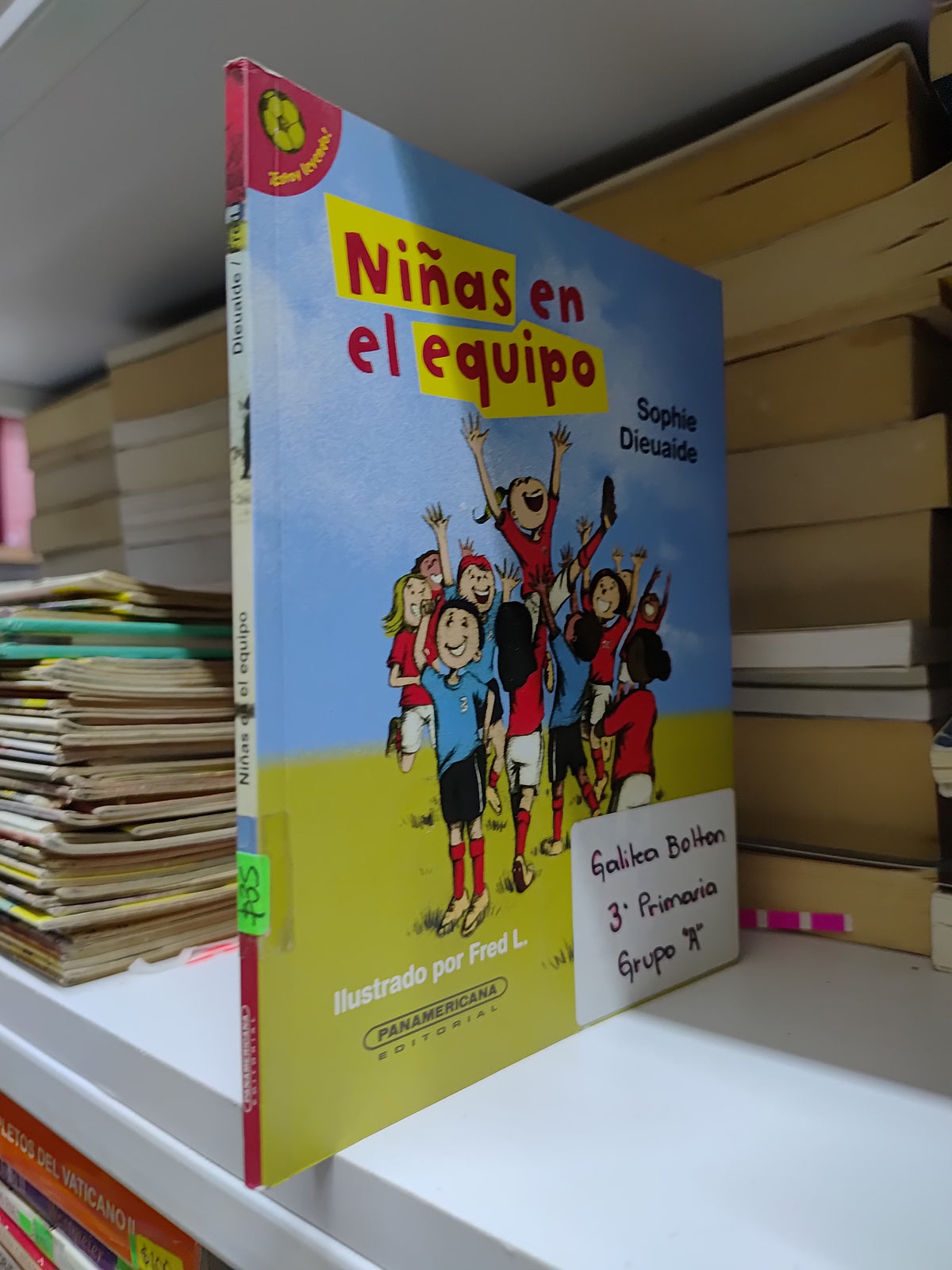 NIÑAS EN EL EQUIPO POR SOPHIE DIEUAIDE USADO INFANTILES JUAREZ 507