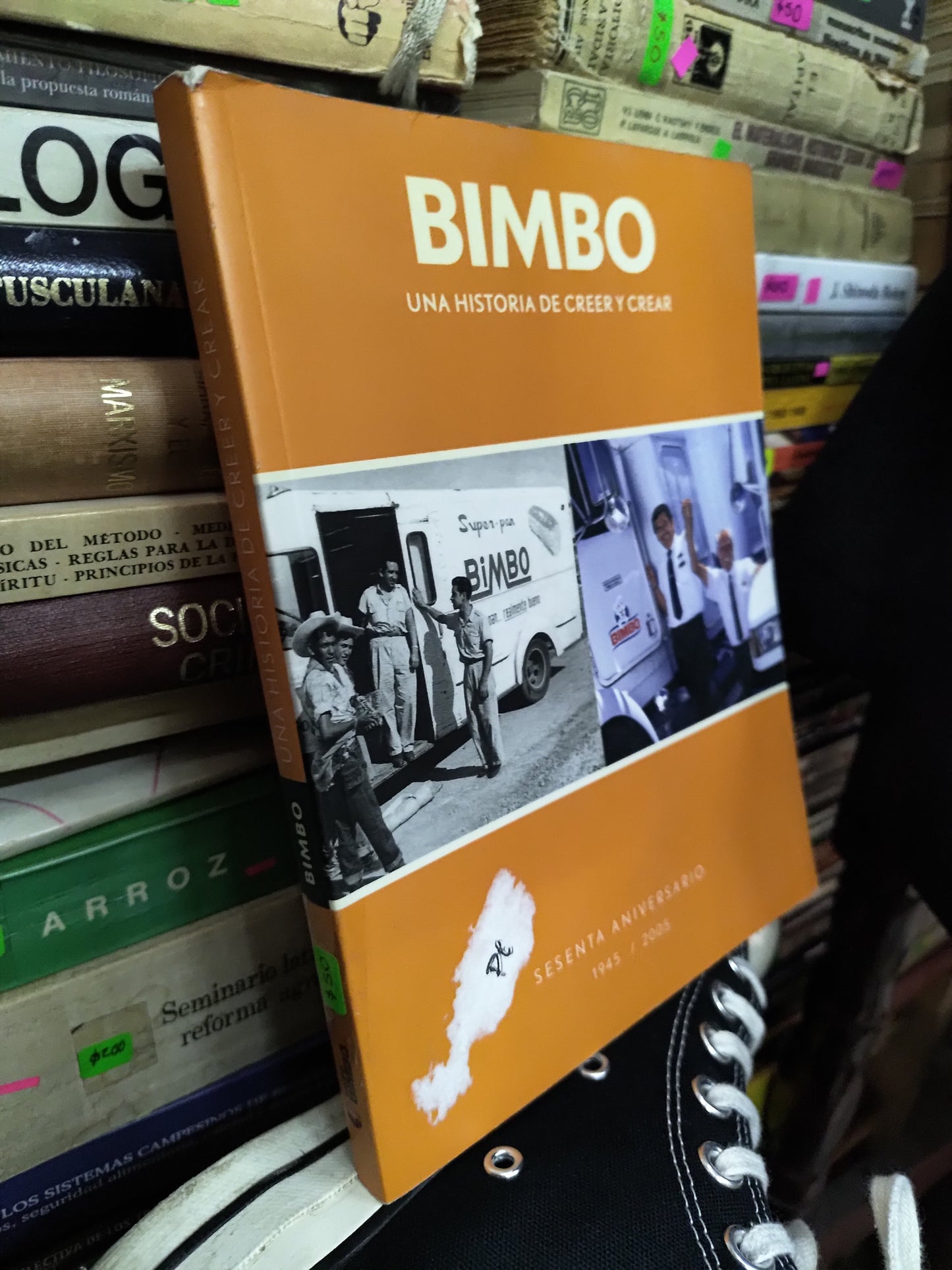BIMBO UNA HISTORIA DE CREER Y CREAR POR GRUPO BIMBO USADO SUP PERSONAL LITERARIO 207