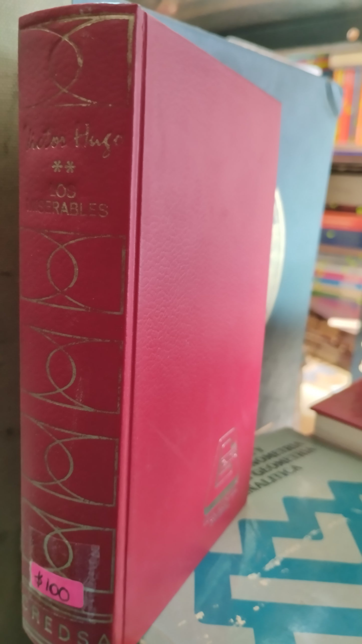 LOS MISERABLES POR VICTOR HUGO LIBRO USADO NOVELAS ALDAMA