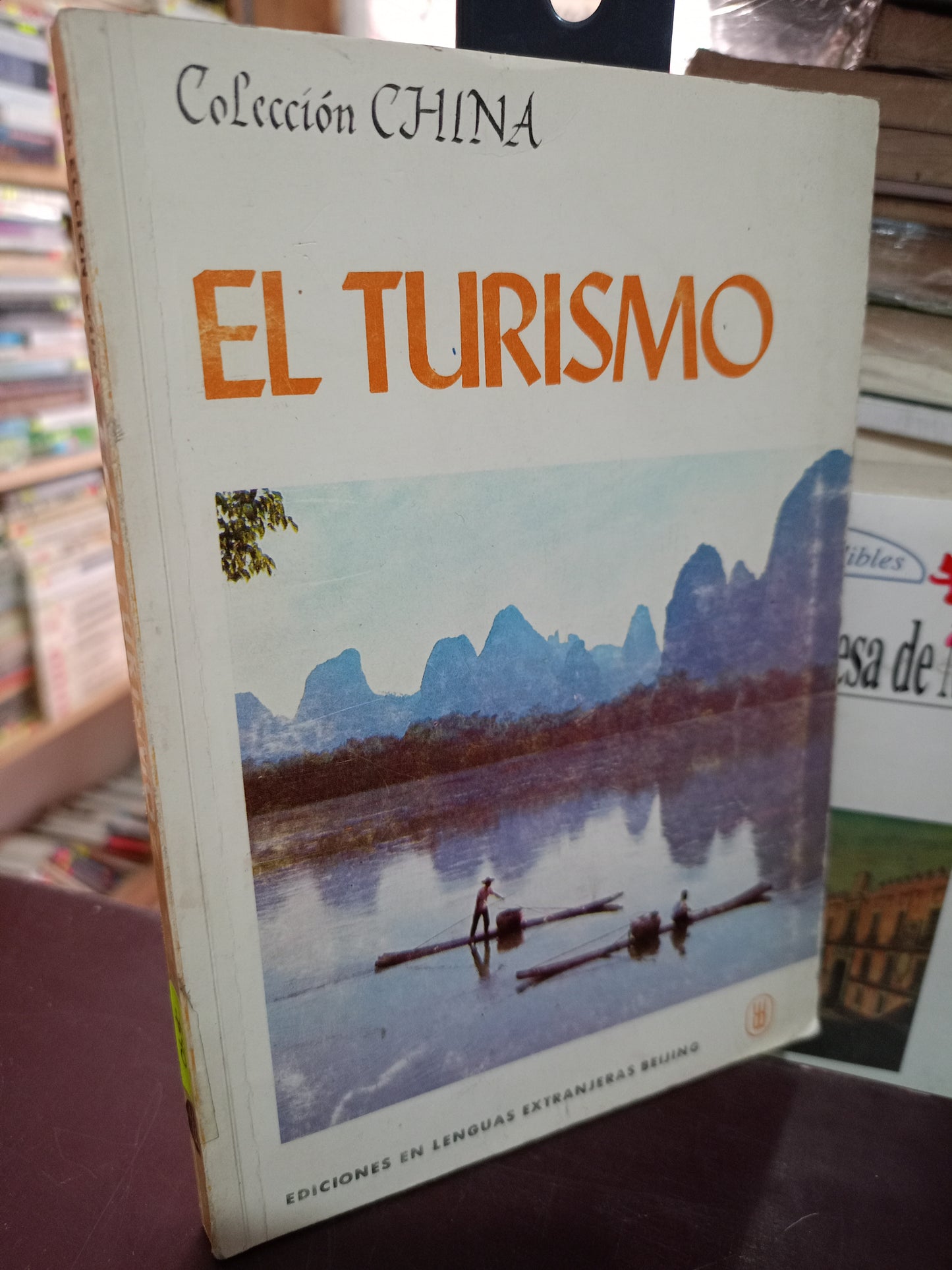 EL TURISMO USASO HISTORIA LITERARIO 305