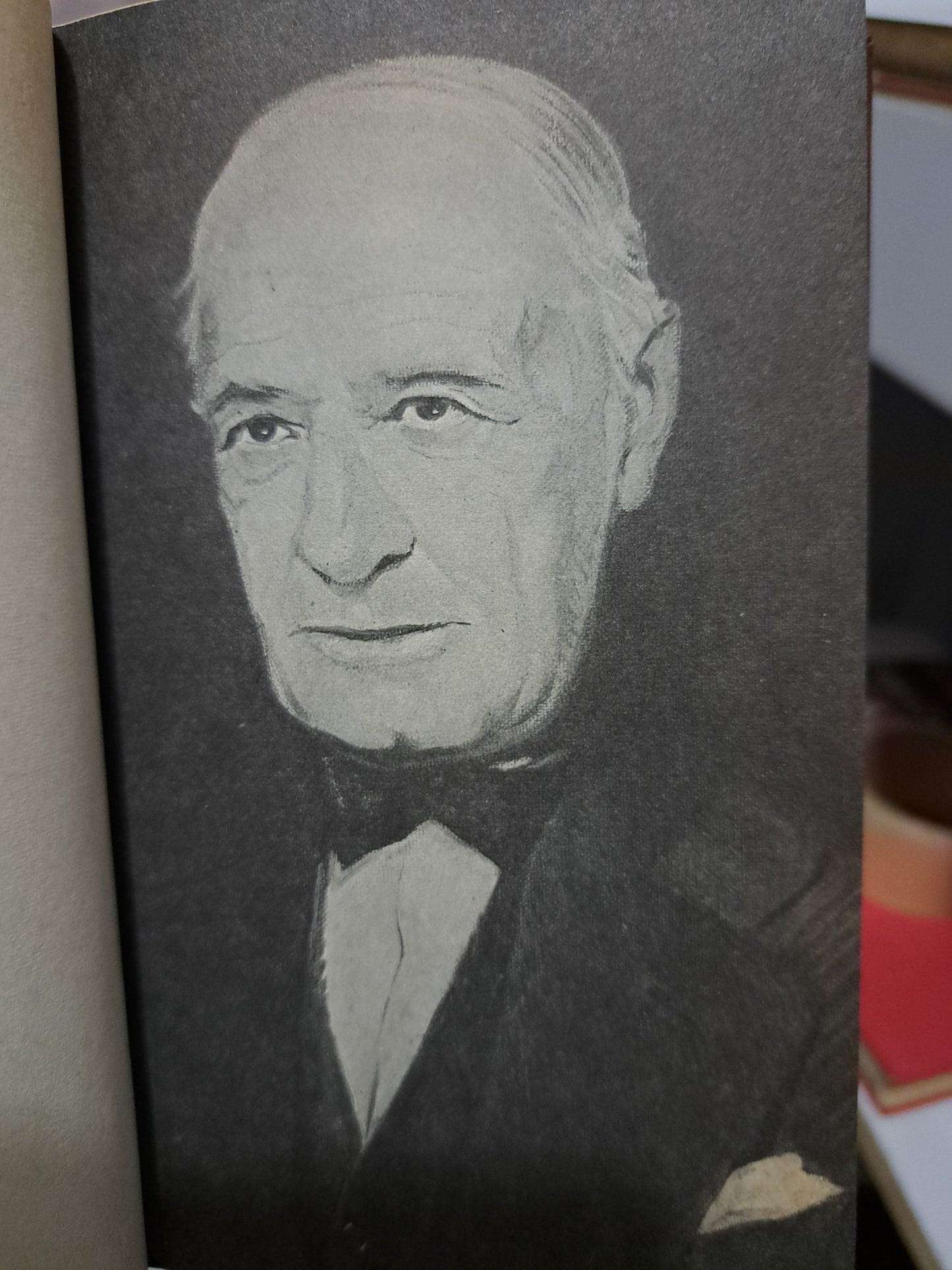 HISTORIA COMO SISTEMA J. ORTEGA Y GASSET USADO NOVELA JUÁREZ