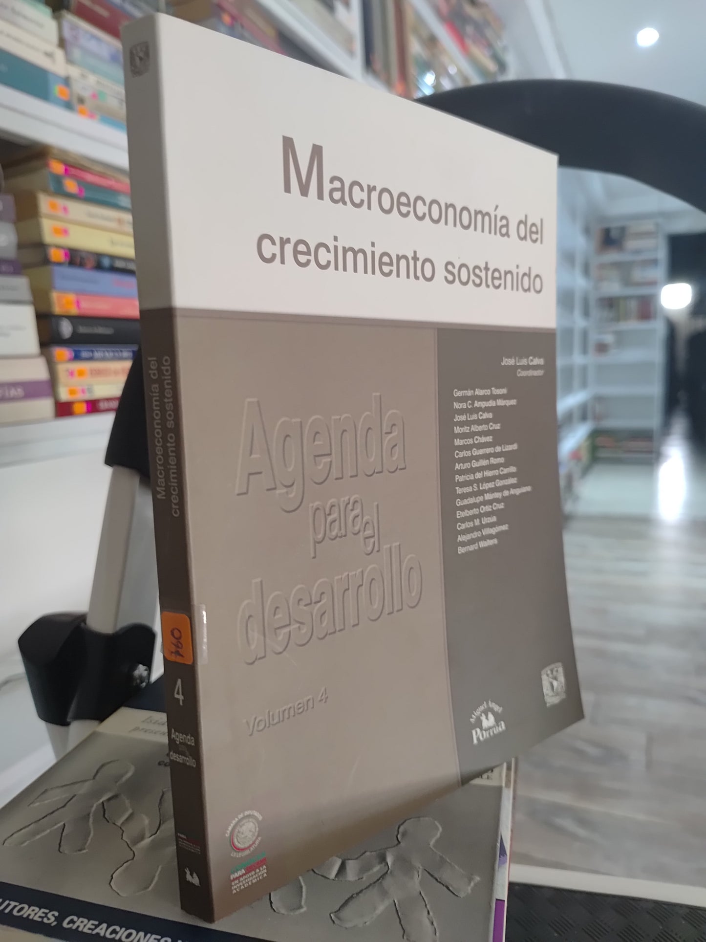 MACROECONOMIA DEL CRECIMIENTO SOSTENIDO POR VARIOS AUTORES USADO SOCIOLOGIA JUAREZ 515