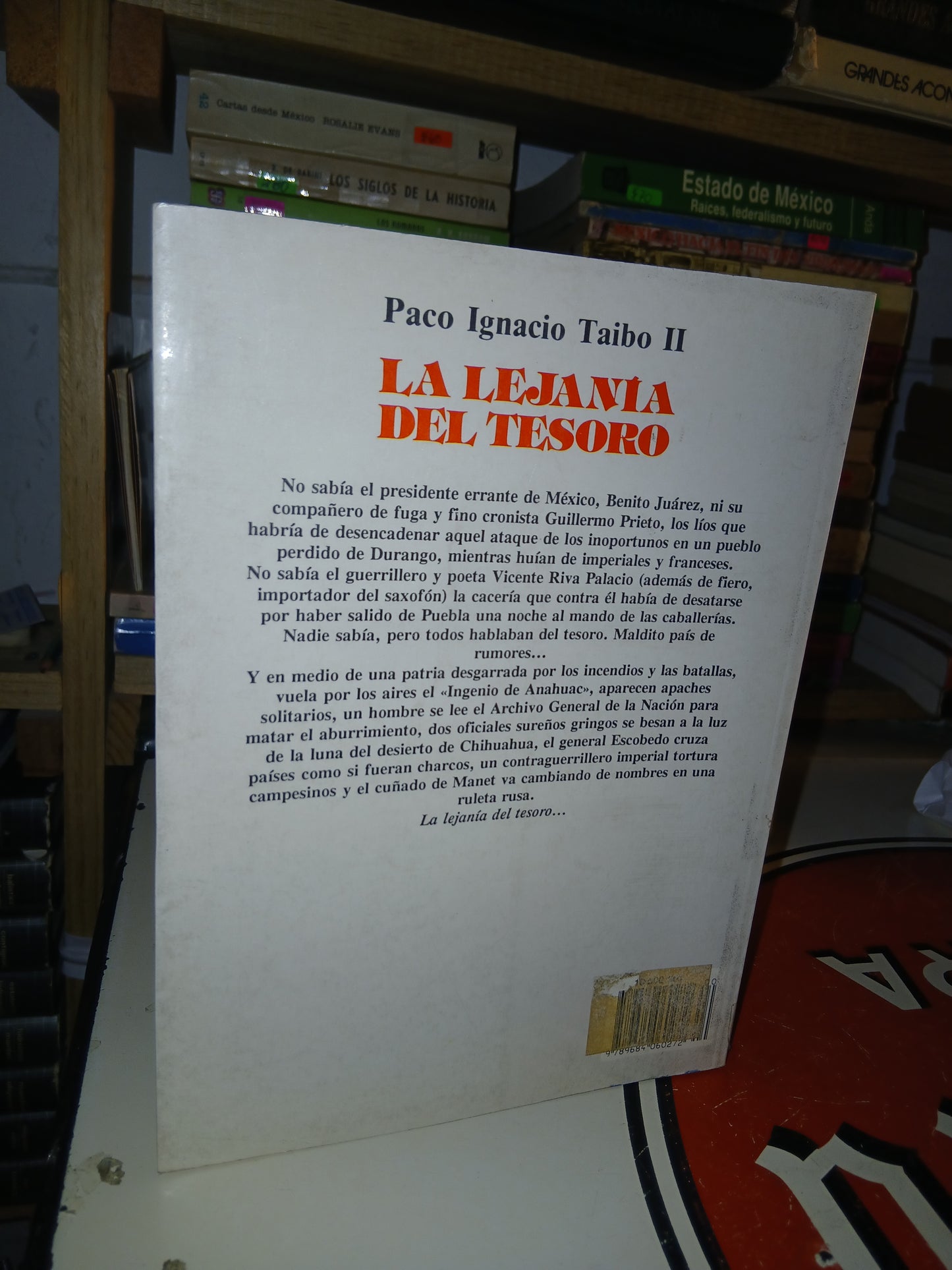 LA LEJANÍA DEL TESORO POR PACO IGNACIO TAIBO II USADO NOVELA LITERARIO 207
