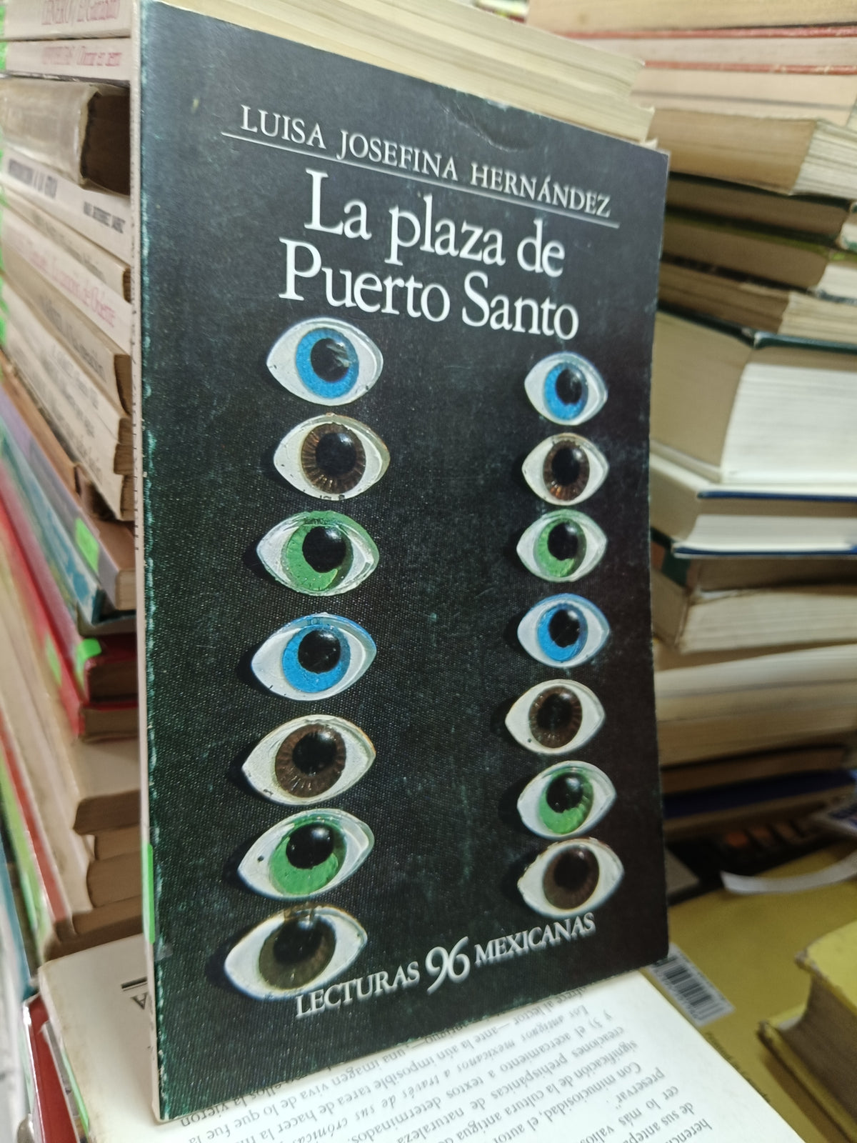 LA PLAZA DE PUERTO SANTO POR LUISA JOSEFINA HERNANDEZ USADO NOVELA JUAREZ 515