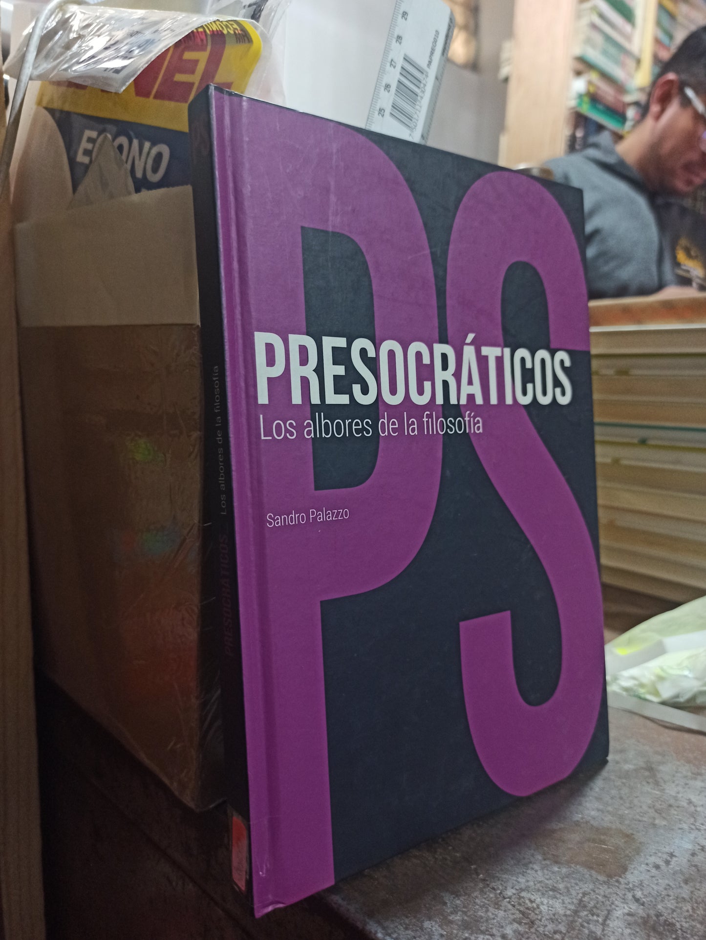 PRESOCRATICOS LOS ALBORES DE LA FILOSOFIA POR SANDRO PALAZZO USADO POLÍTICA ALDAMA