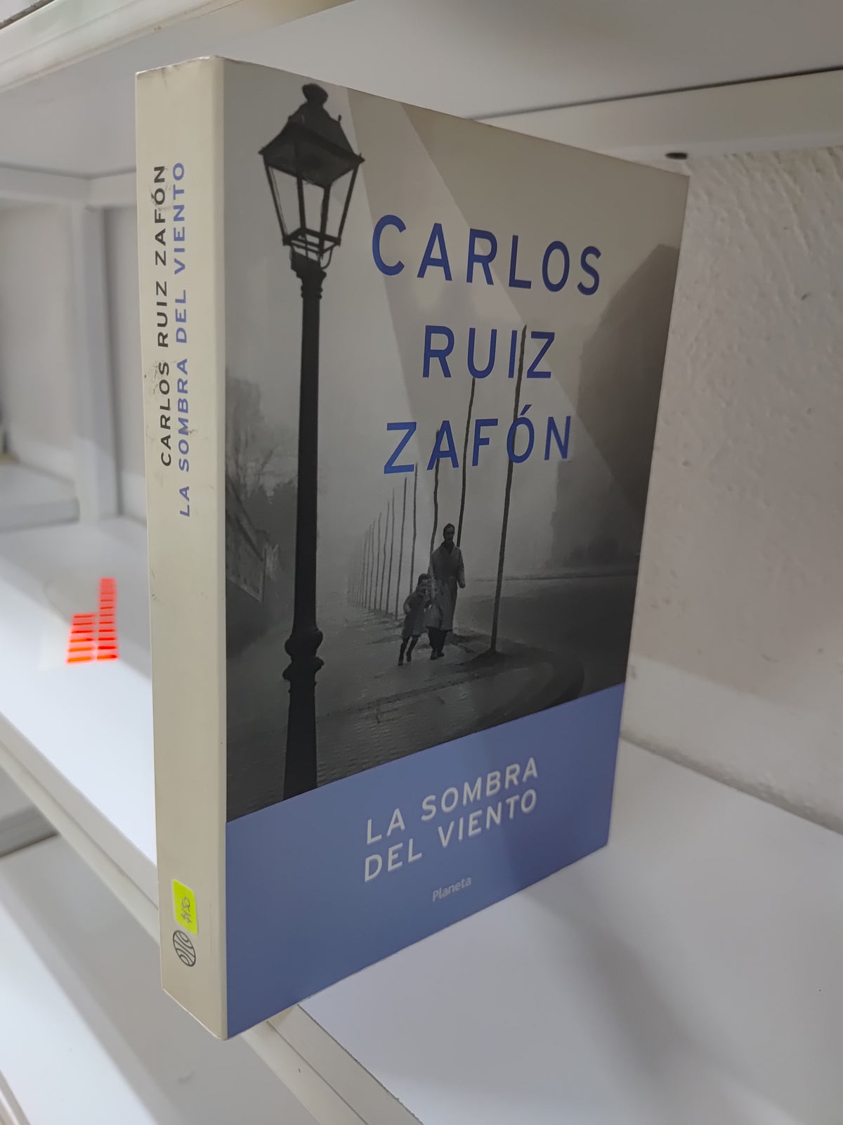 LA SOMBRA DEL VIENTO POR CARLOS RUIZ ZAFON USADO NOVELAS JUAREZ 515