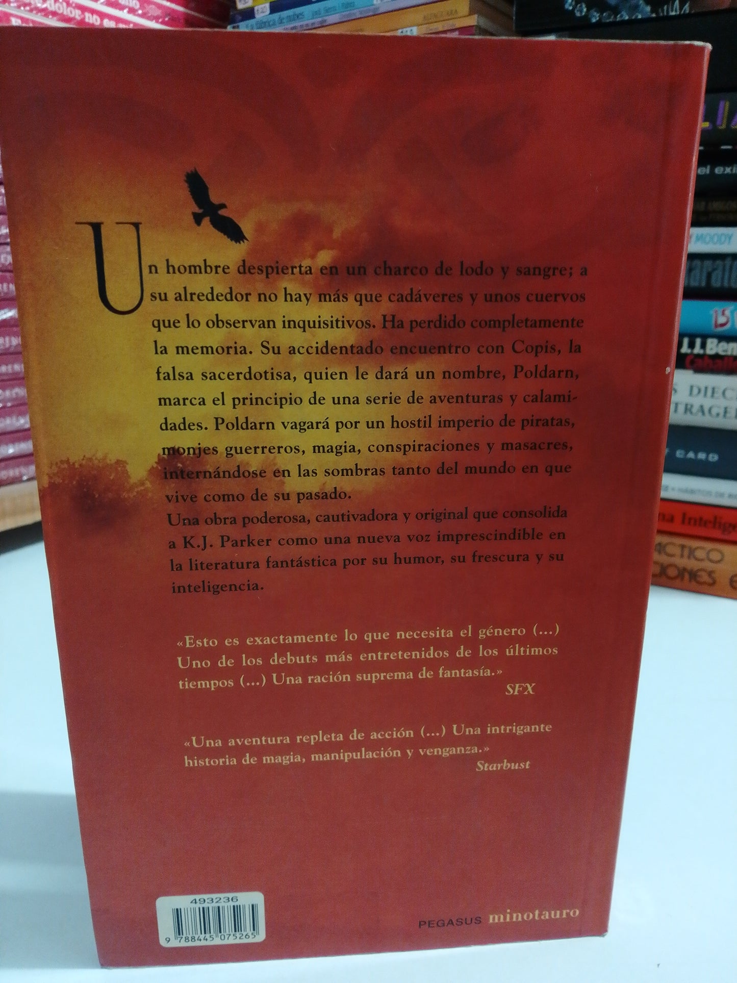 SOMBRA POR K.J.PARKER USADO NOVELAS JUAREZ