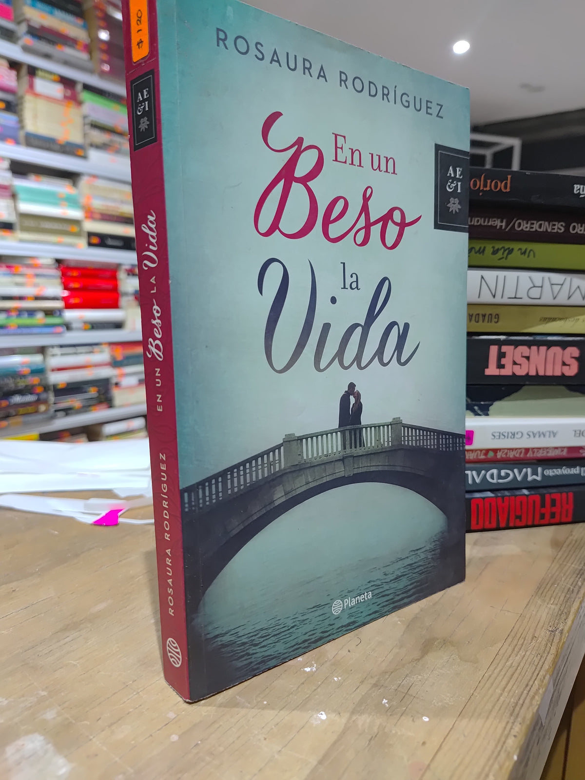 EN UN BESO LA VIDA POR ROSAURA RODRIGUEZ USADO NOVELAS JUAREZ 515