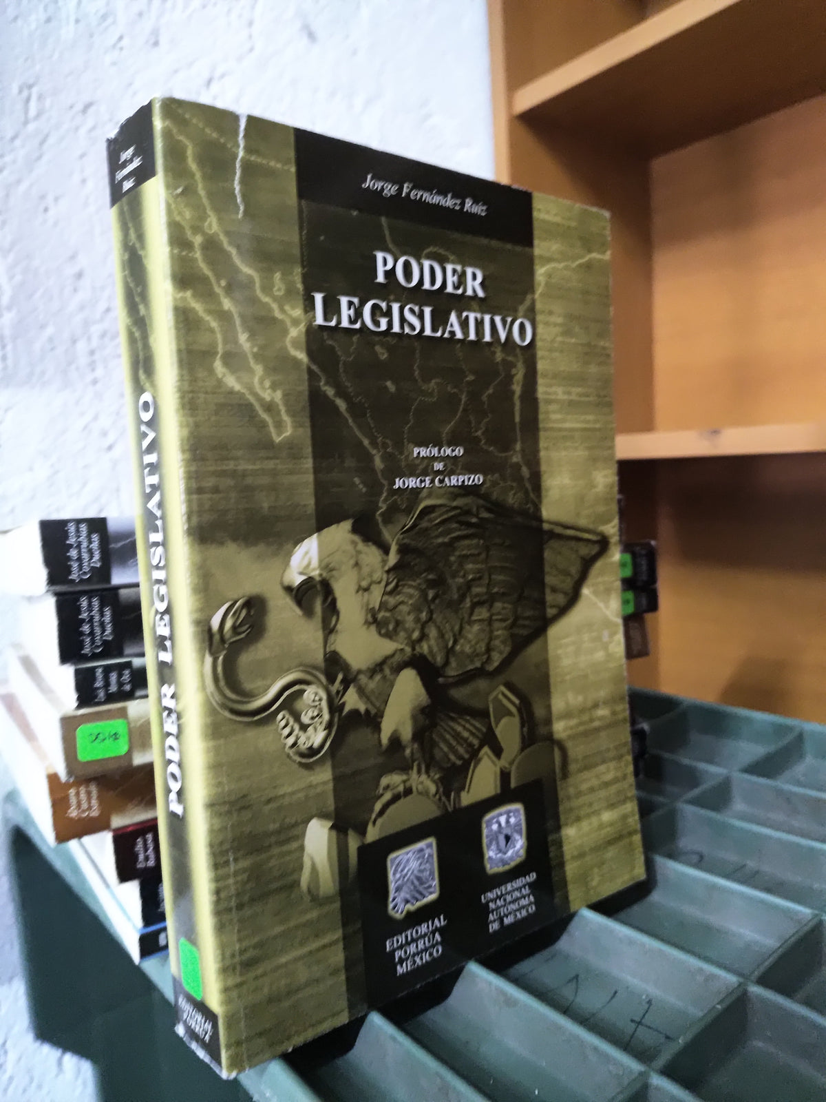 PODER LEGISLATIVO POR JORGE CARPIZO USADO DERECHO JUAREZ 515