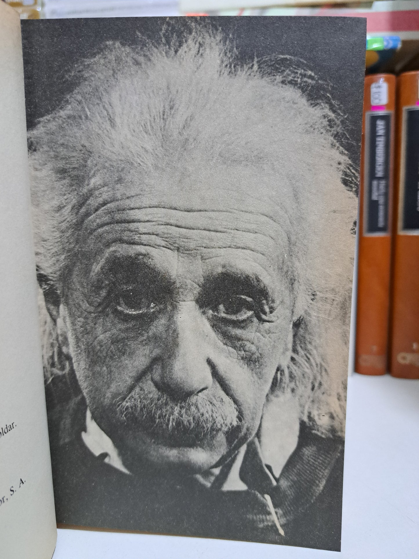 SOBRE LA TEORÍA DE LA RELATIVIDAD ALBERT EINSTEIN USADO NOVELA JUÁREZ