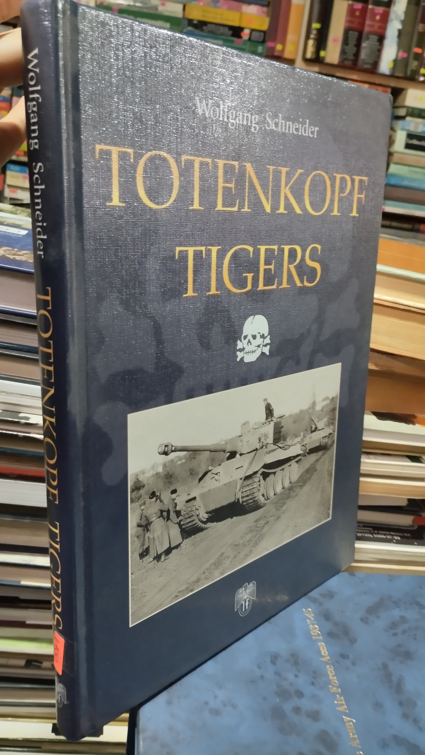TOTENKOPF TIGERS POR WOLFGANG SCHNEIDER LIBRO USADO HISTORIA ALDAMA