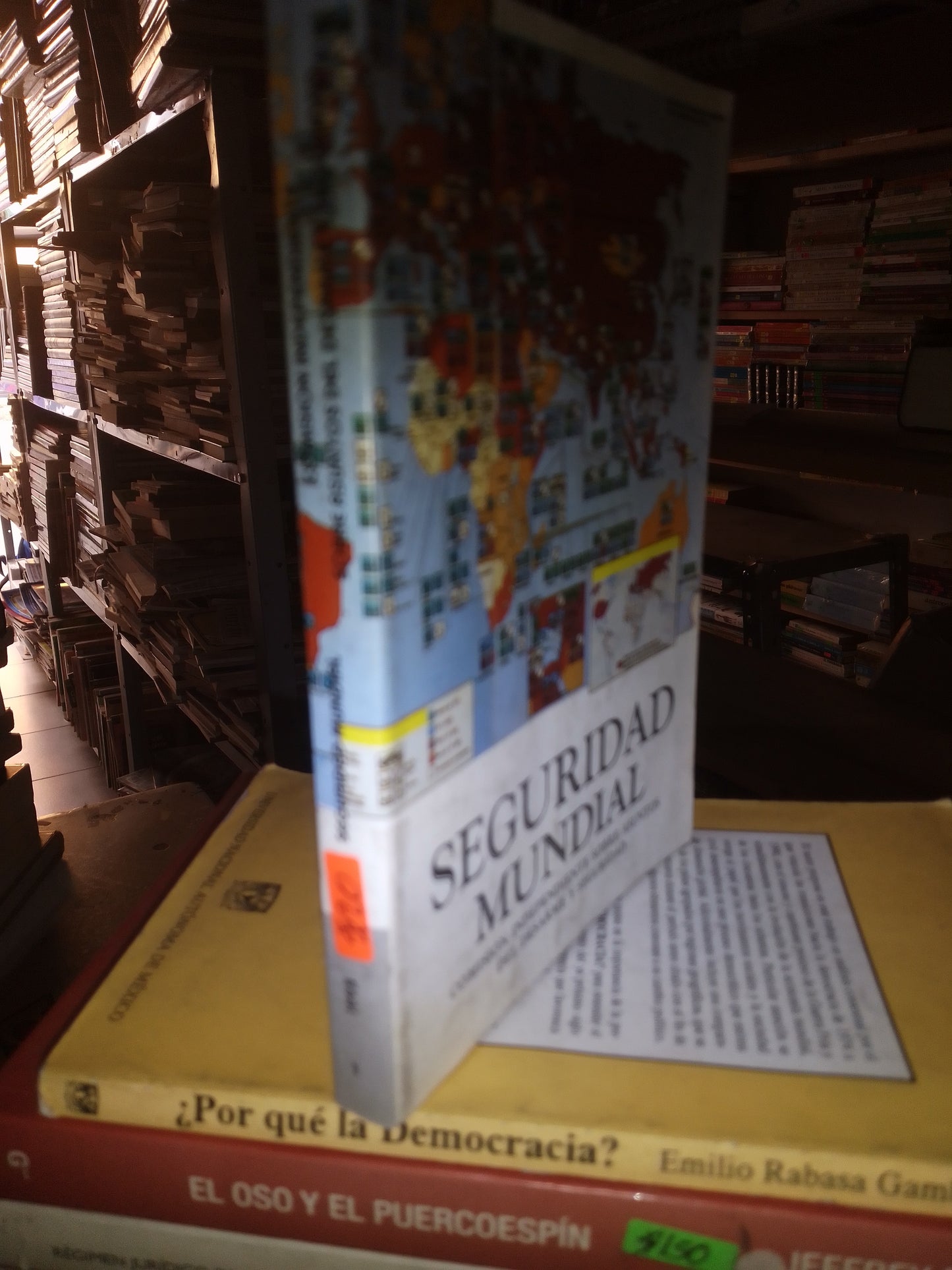SEGURIDAD MUNDIAL USADO POLITICA LITERARIO 207