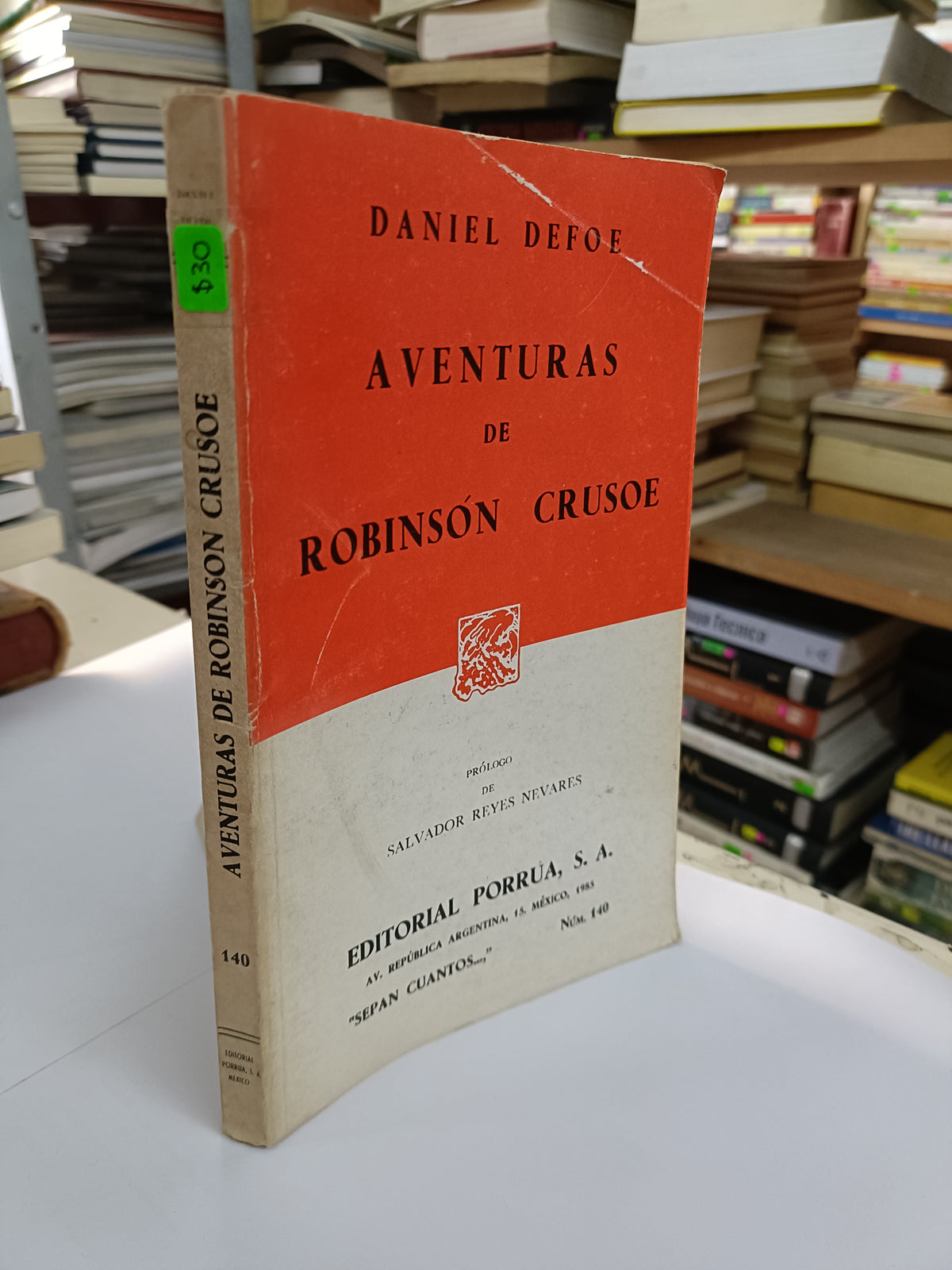 AVENTURAS DE ROBINSON CRUSOE POR DANIEL DEFOE USADO NOVELA LITERARIO 207