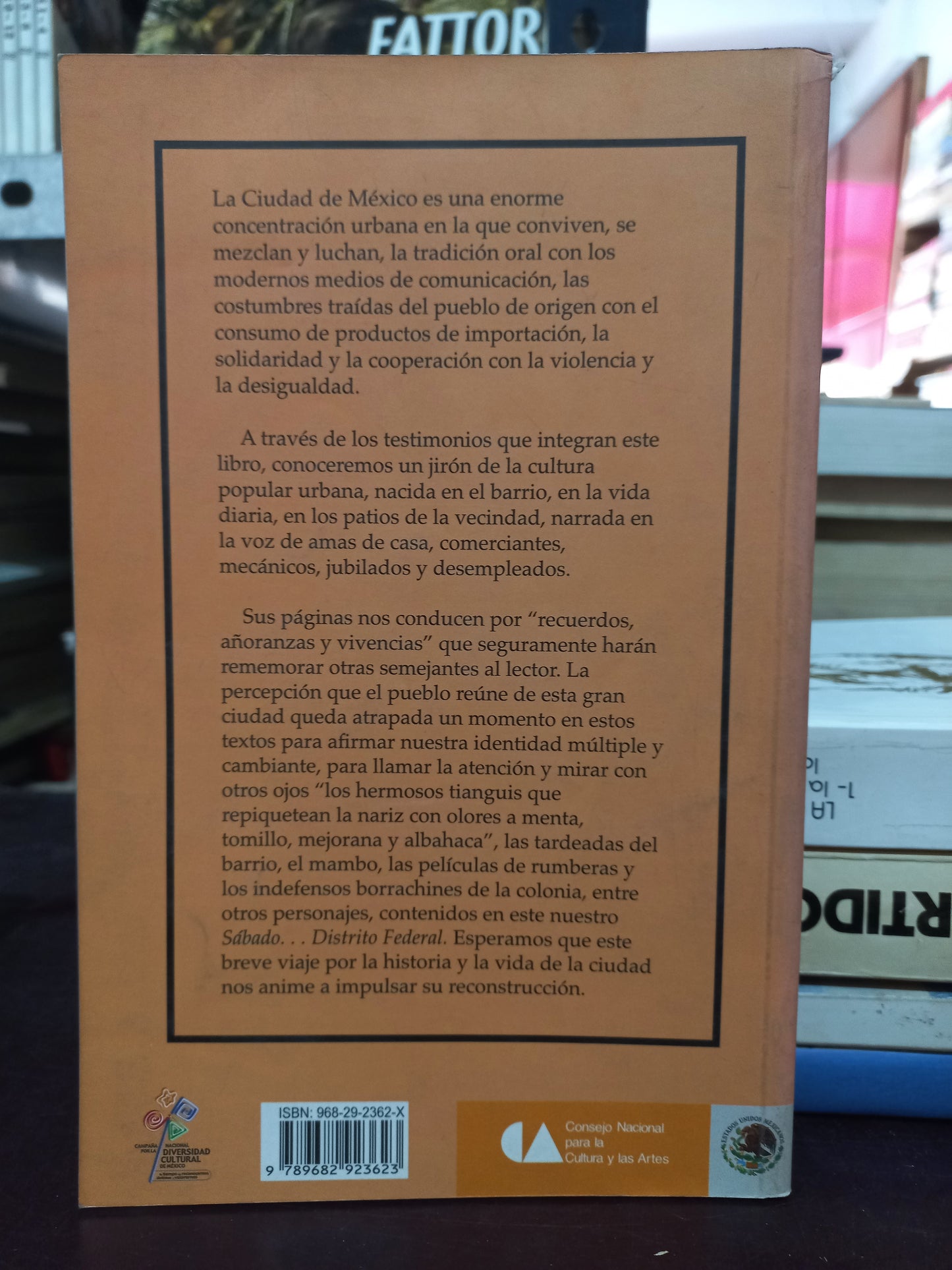 SÁBADO... DISTRITO FEDERAL RELATOS DE CULTURA POPULAR URBANA USADO HISTORIA LITERARIO 305