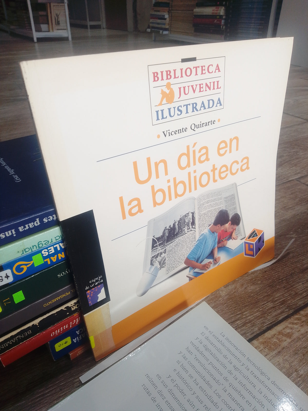 UN DIA EN LA BIBLIOTECA POR VICENTE QUIRARTE USADO EDUCACION JUAREZ 515
