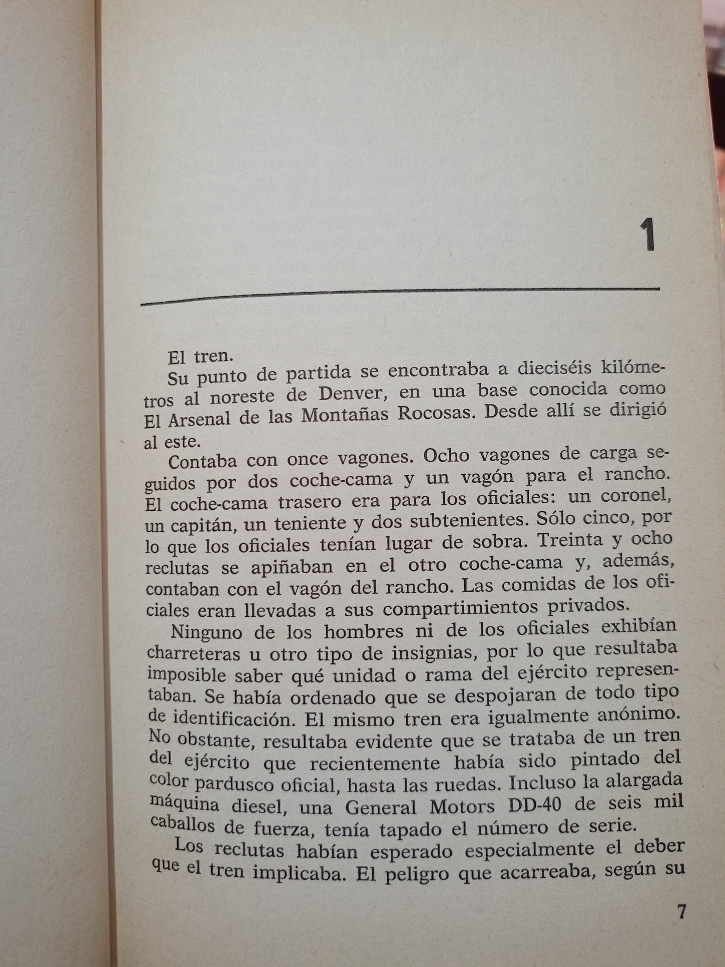 HAZARD POR GERALD A. BROWNE USADO NOVELA LITERARIO 305