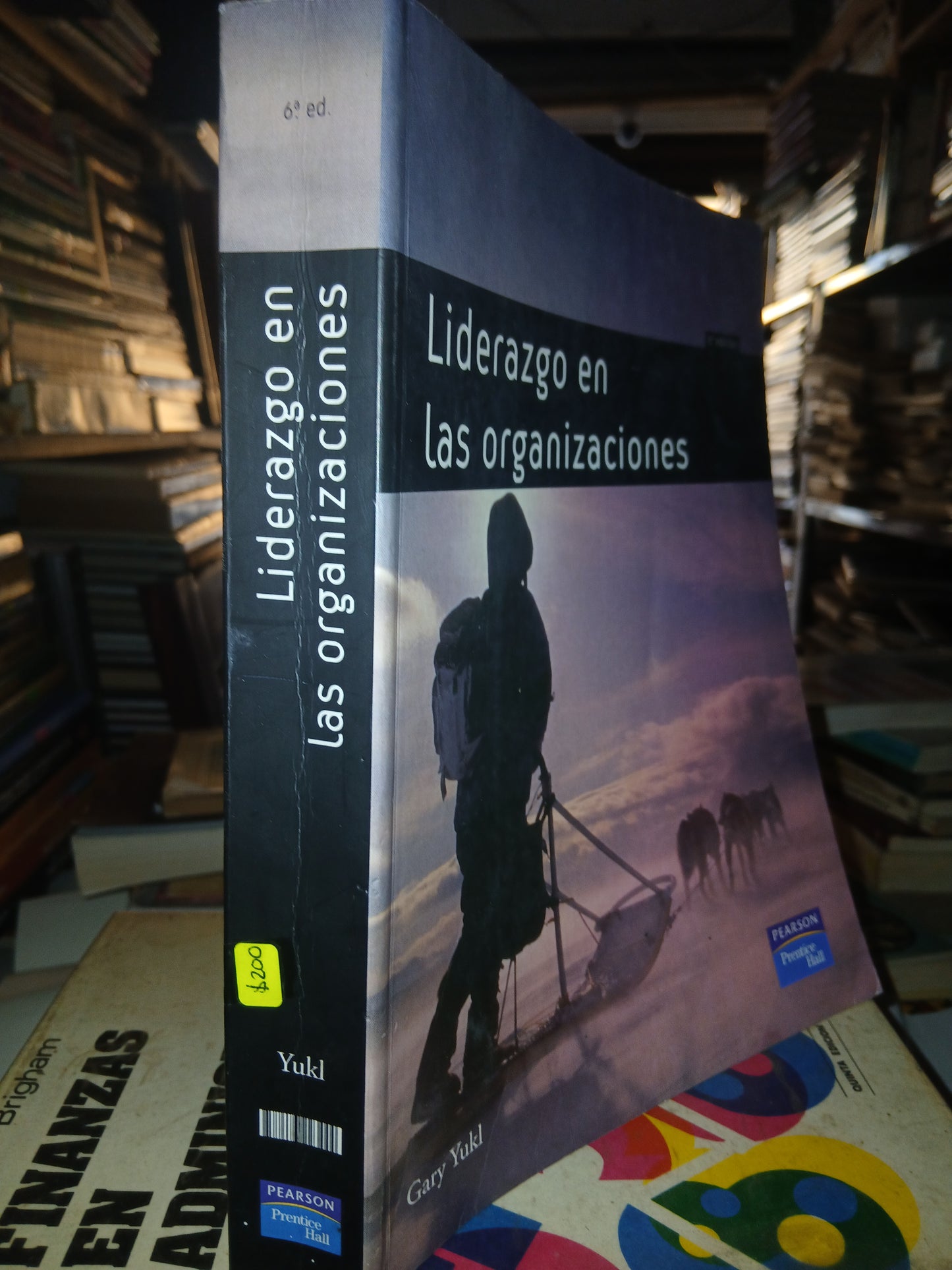 LIDERAZGO EN LAS ORGANIZACIONES POR GARY YUKL USADO ADMINISTRACION LITERARIO 207