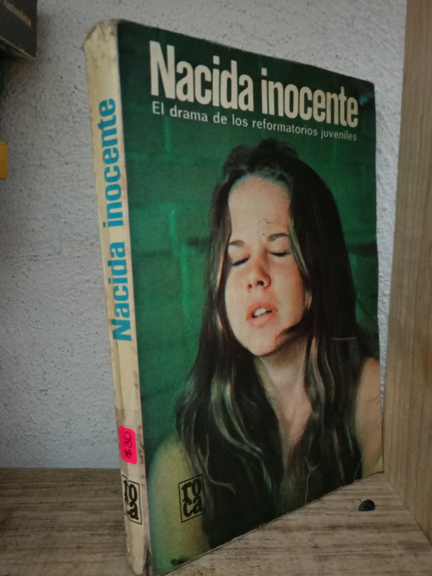 NACIDA INOCENTE USADO NOVELA LITERARIO 305