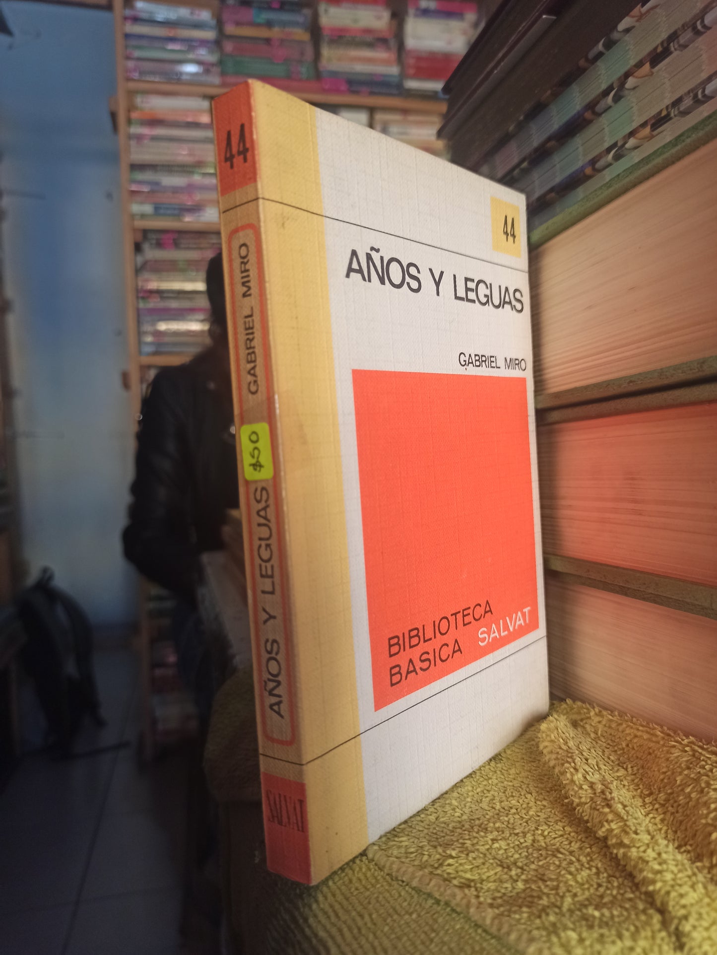 AÑOS Y LEGUAS POR GABRIEL MIRO USADO NOVELAS LITERARIO 203