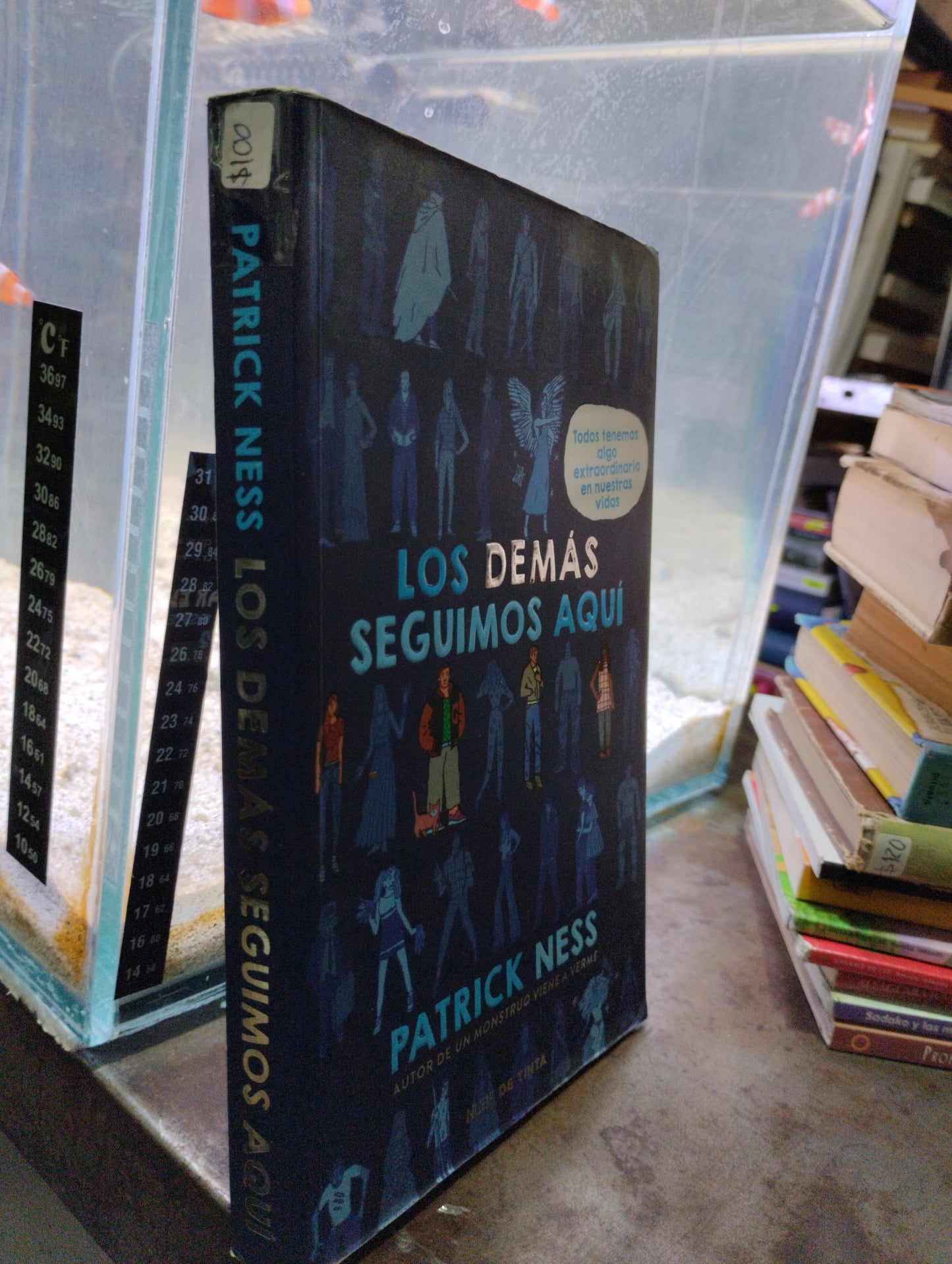 LOS DEMAS SEGUIMOS AQUI POR PATRICK NESS USADO NOVELAS ALDAMA