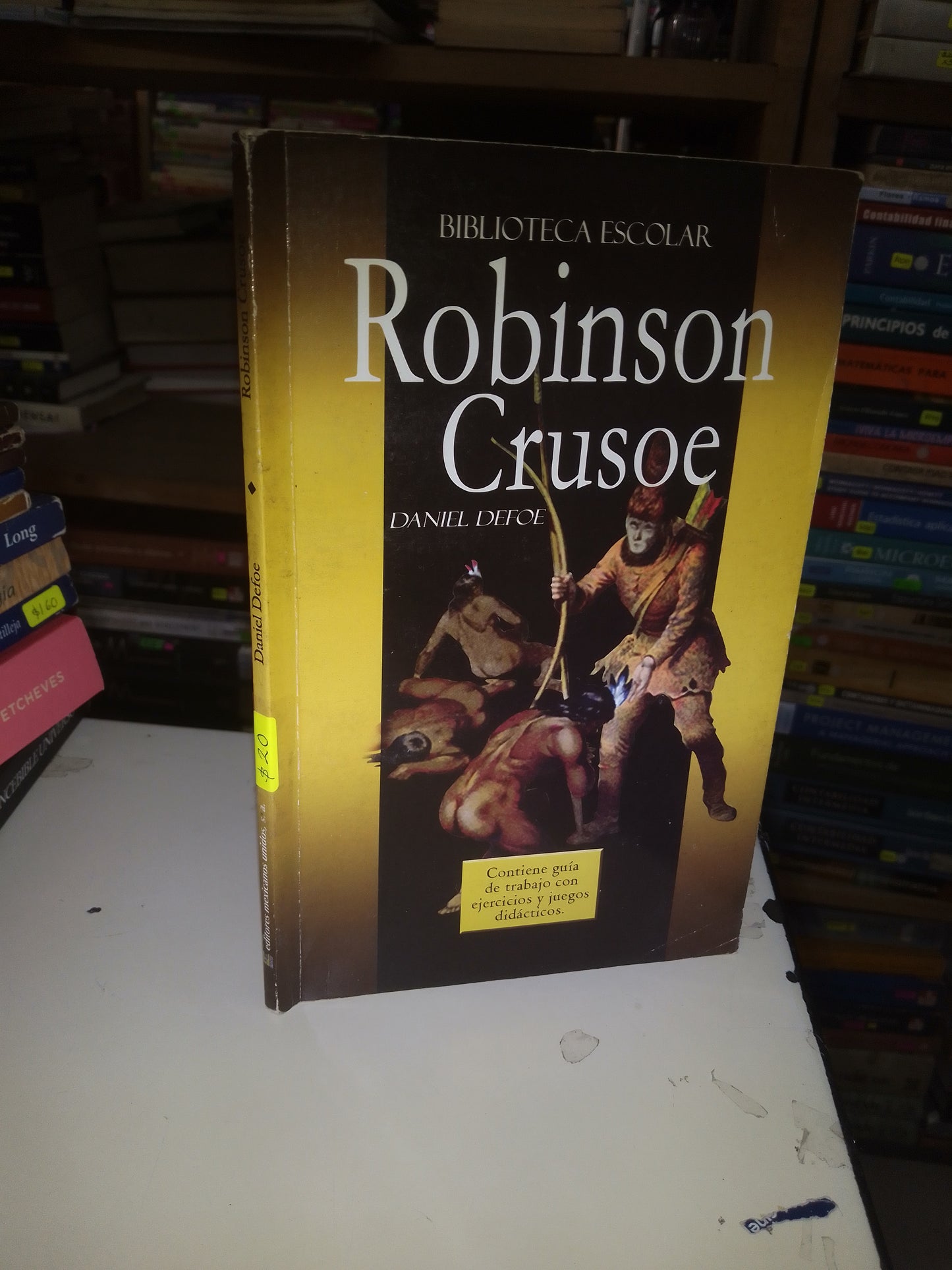 ROBINSON CRUSOE POR DANIEL DEFOE USADO NOVELA LITERARIO 207
