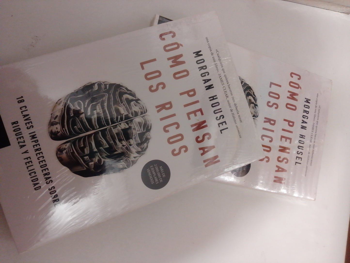 COMO PIENSAN LOS RICOS POR MORGAN HOUSEL NUEVO JUAREZ