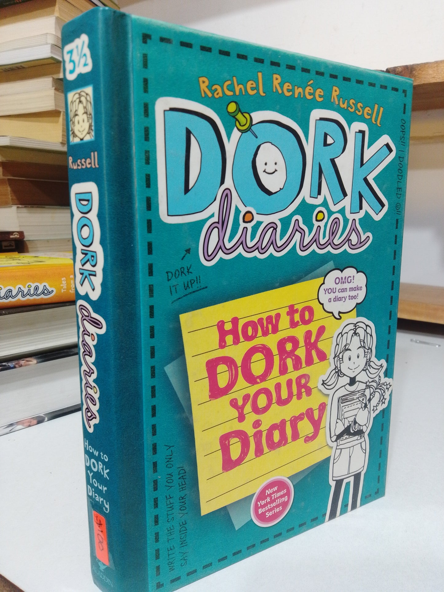 DORK DIARIES 3 1/2 POR RACHEL RENEE RUSSELL USADO IDIOMAS JUAREZ
