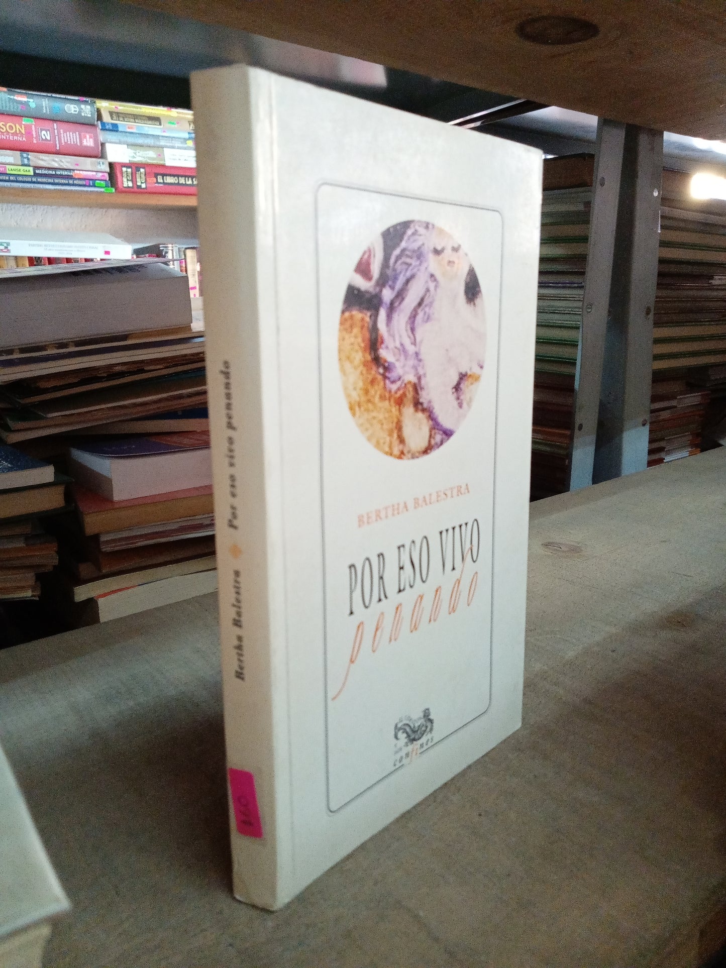 POR ESO VIVO PENADO POR BERRGA BALESTRA USADO NOVELA LITERARIO 207