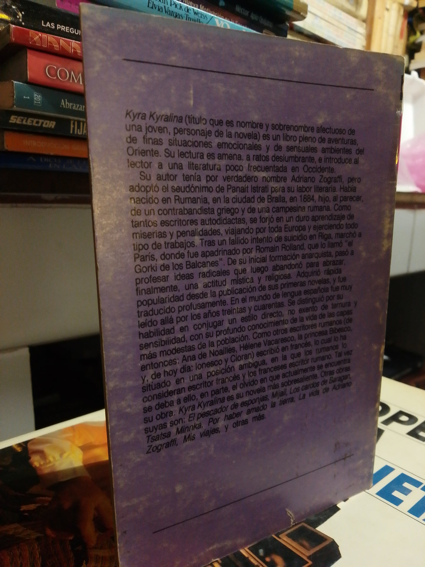 KYRA KYRALINA POR PANAIT ISTRATI USADO SUP.PERSONAL JUAREZ