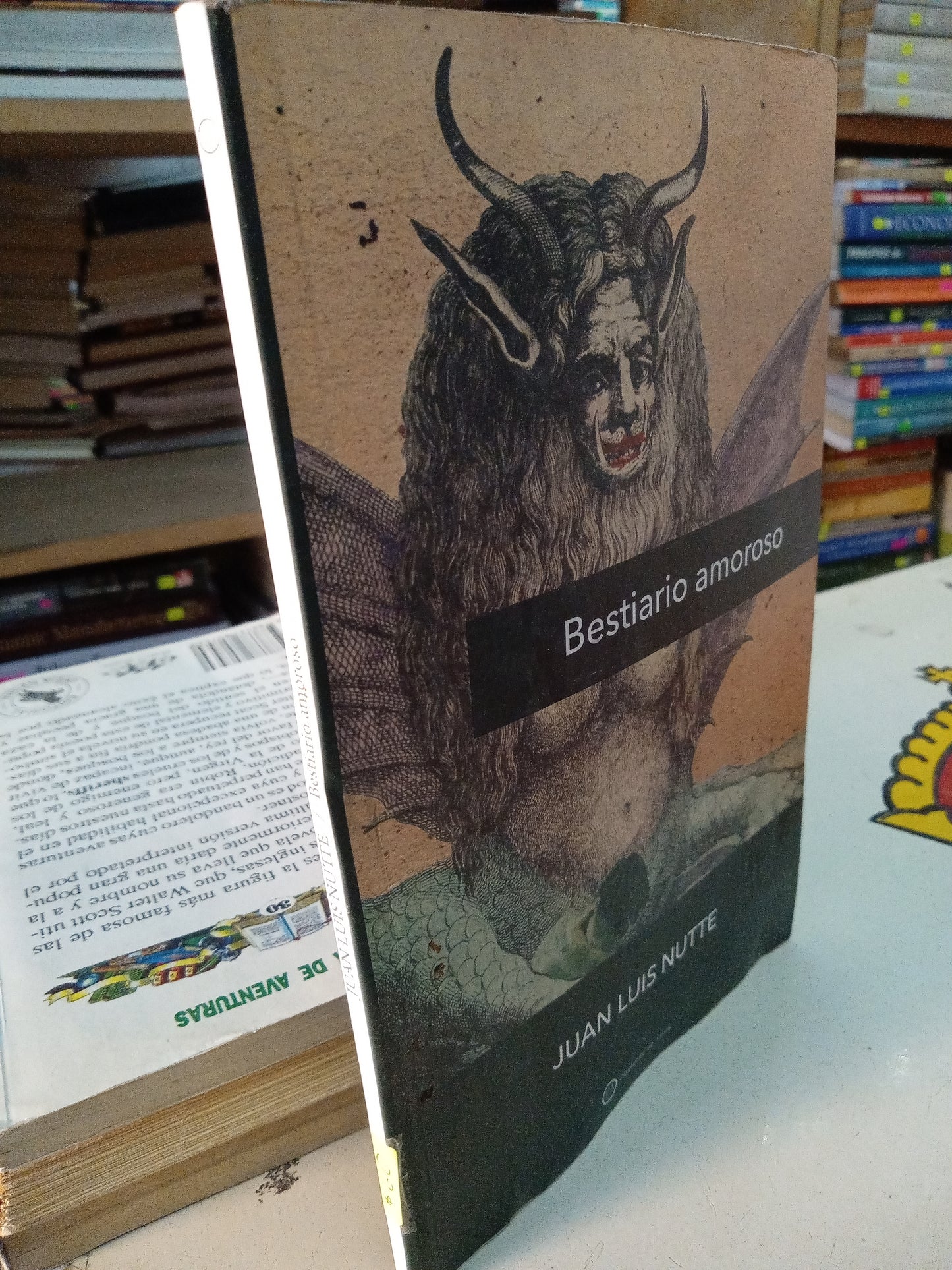 BESTIARIO AMOROSO POR JUAN LUIS NUTTE USADO NOVELA LITERARIO 207