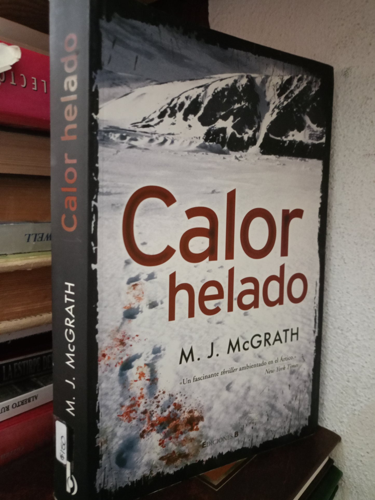 CALOR HELADO POR M.J. MCGRATH USADO NOVELA LITERARIO 305