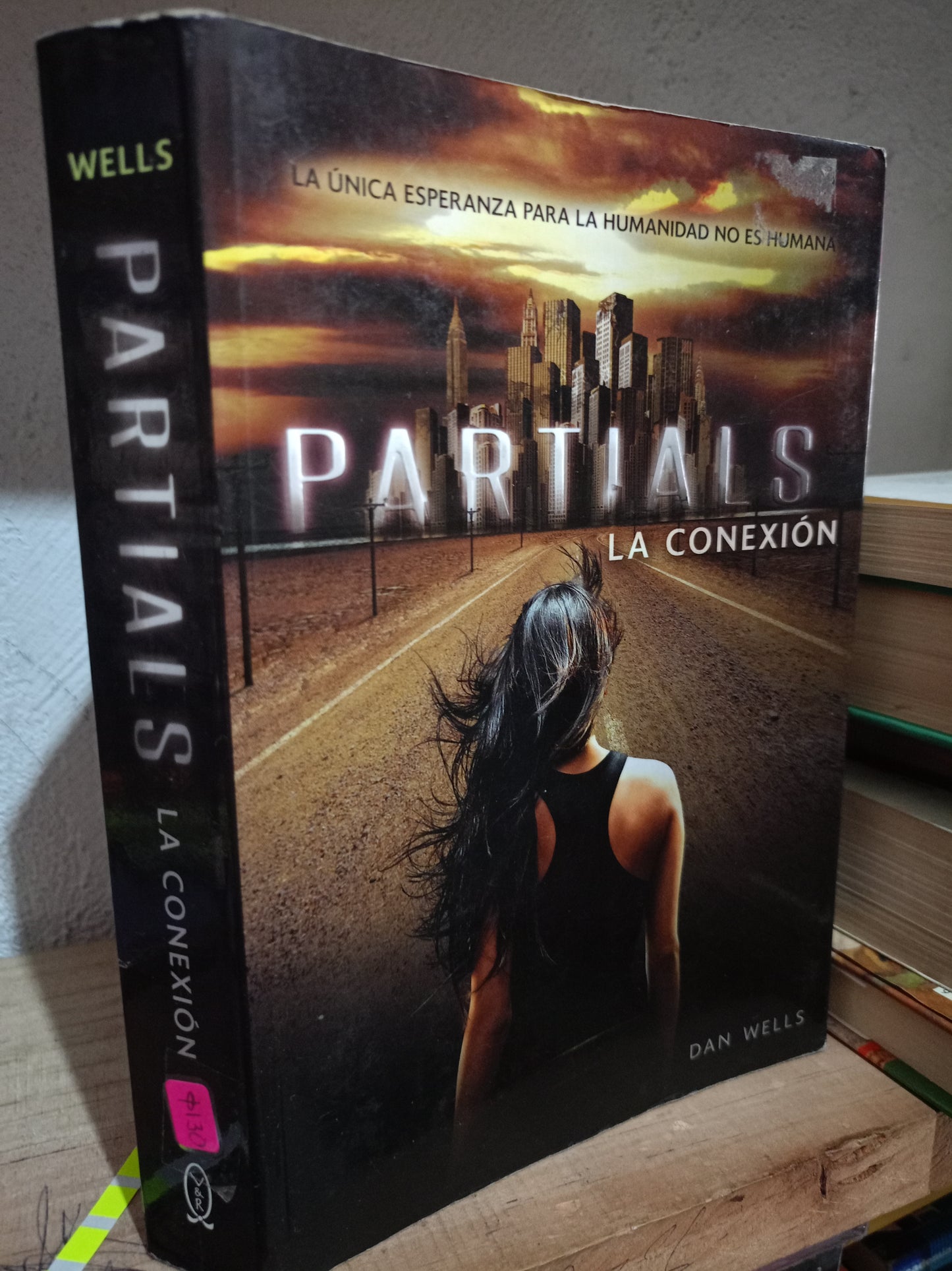 PARTIALS POR DAN WELLS USADO NOVELA LITERARIO 305