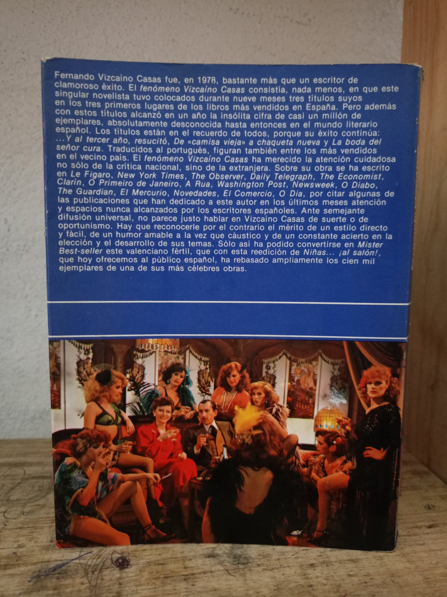 NIÑAS... ¡AL SALÓN! POR FERNANDO VIZCAÍNO CASA USADO NOVELA LITERARIO 305