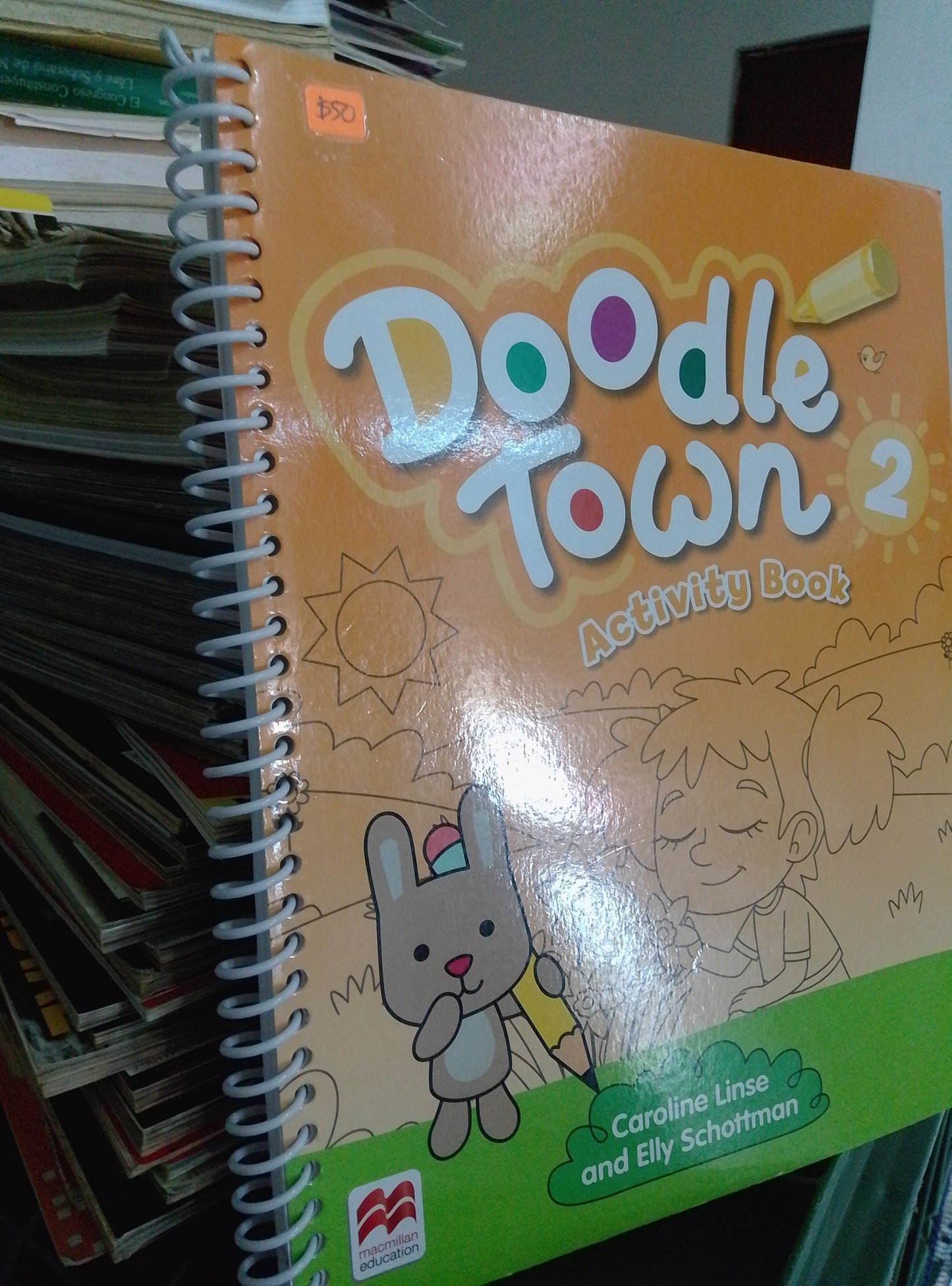 DOODLE TOWN ACTIVITY BOOK CAROLINE LINSE AND ELLY SCHOTTMAN USADO JUAREZ 515